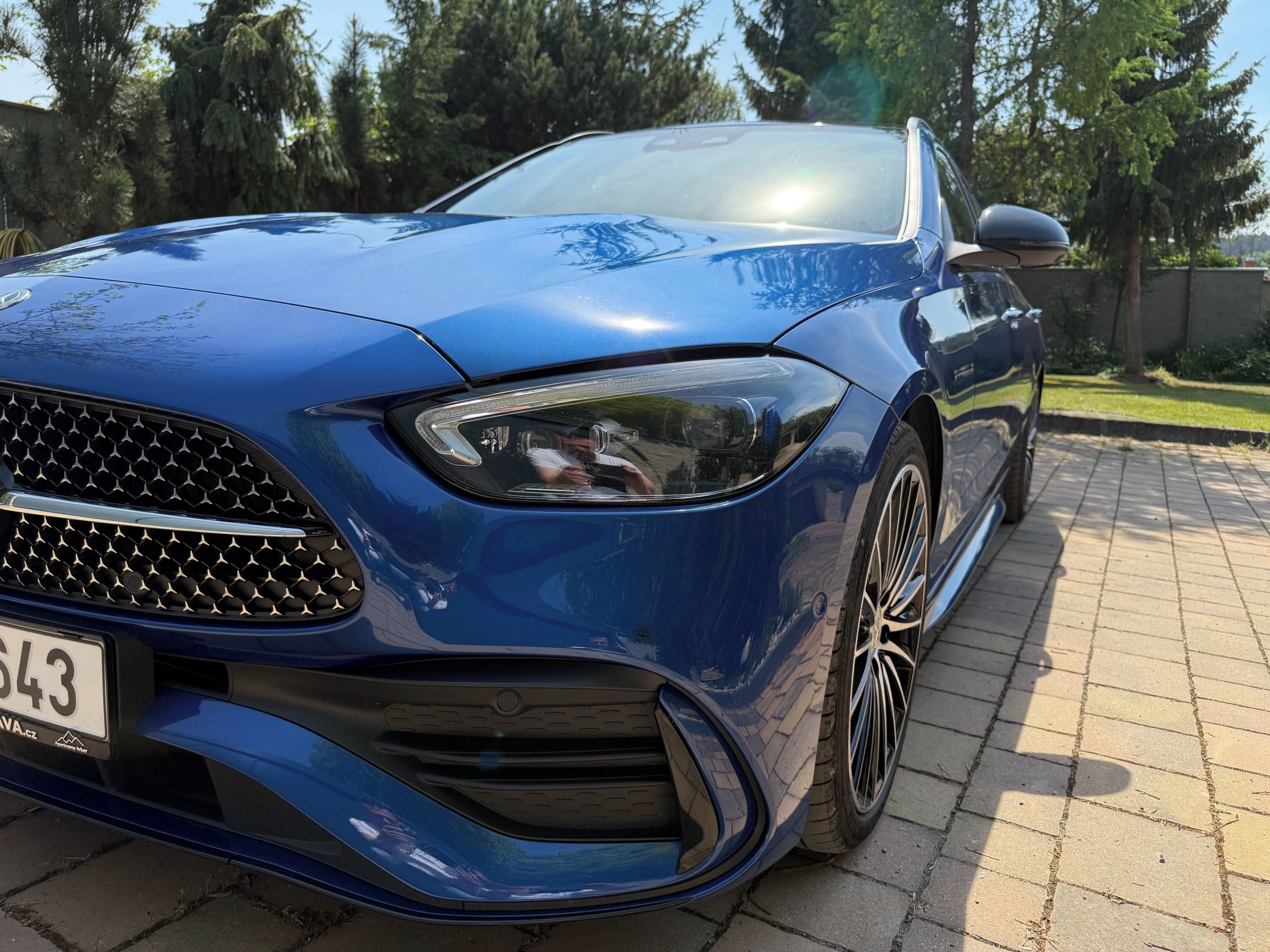 Mercedes-Benz Třídy C, AMG paket první majitel - fotka 2