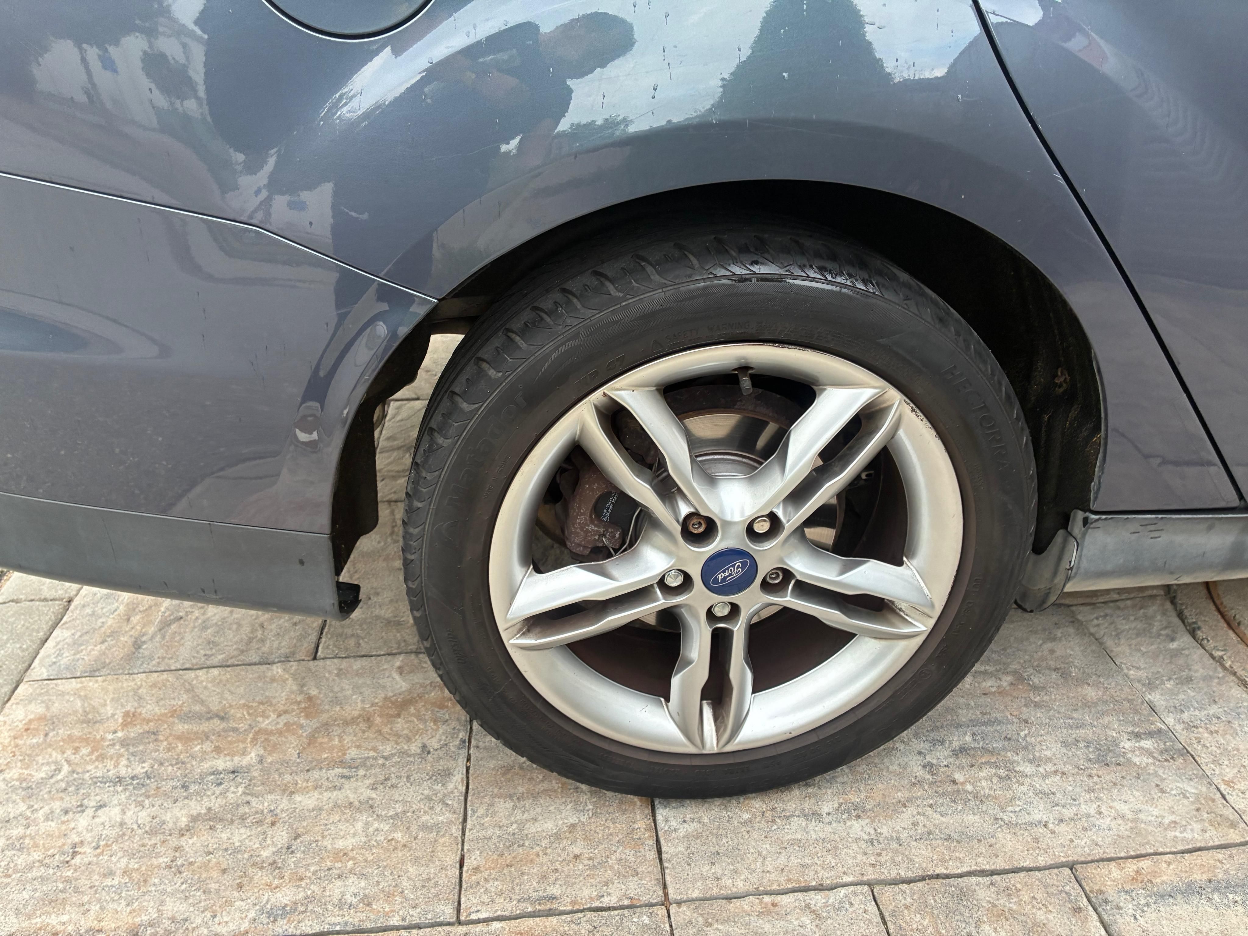 Ford Focus, Po STK + zimni lita kola - fotka 4