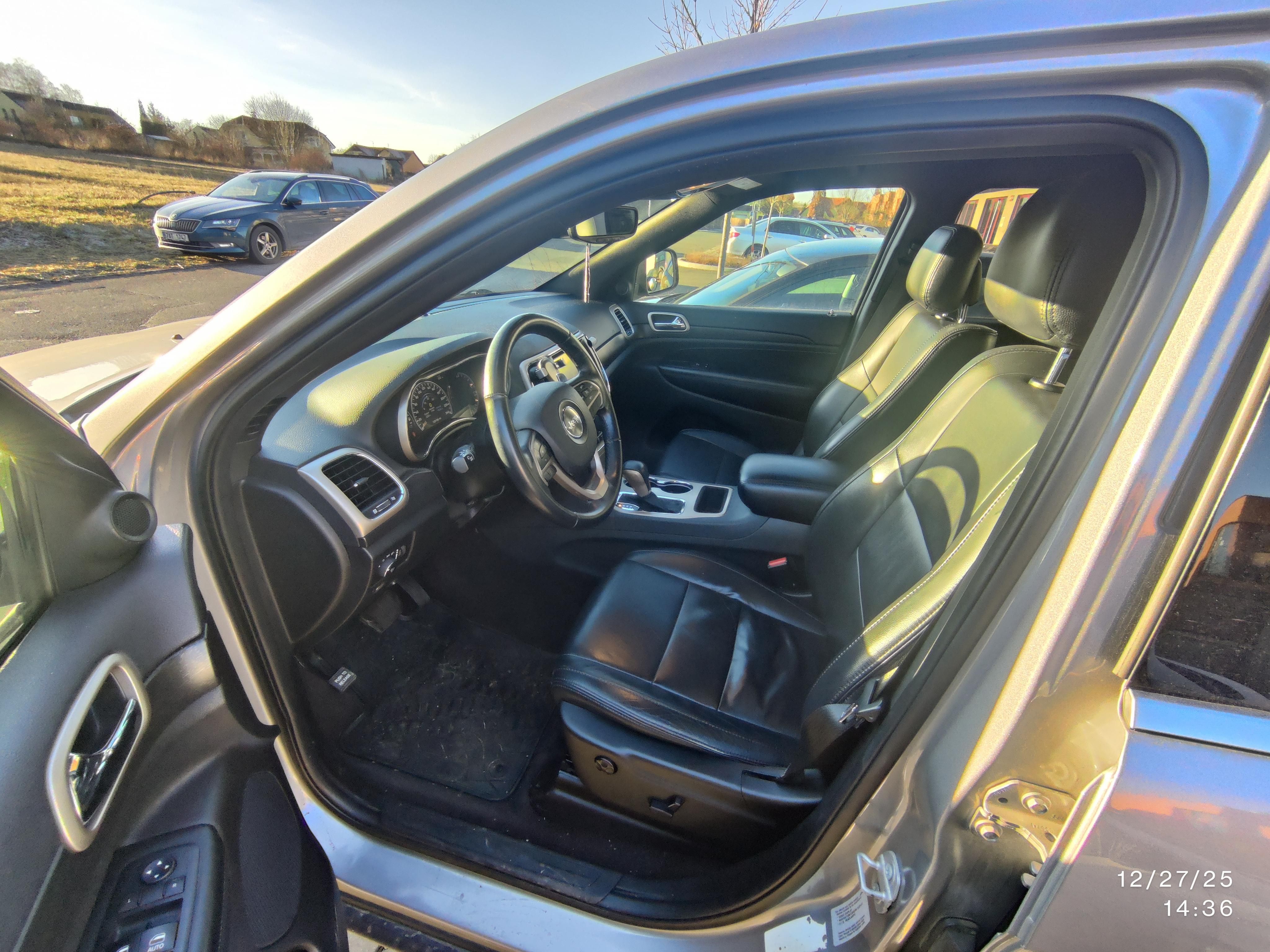 Jeep Grand Cherokee, 3.6 V6 Pentastar - fotka 2