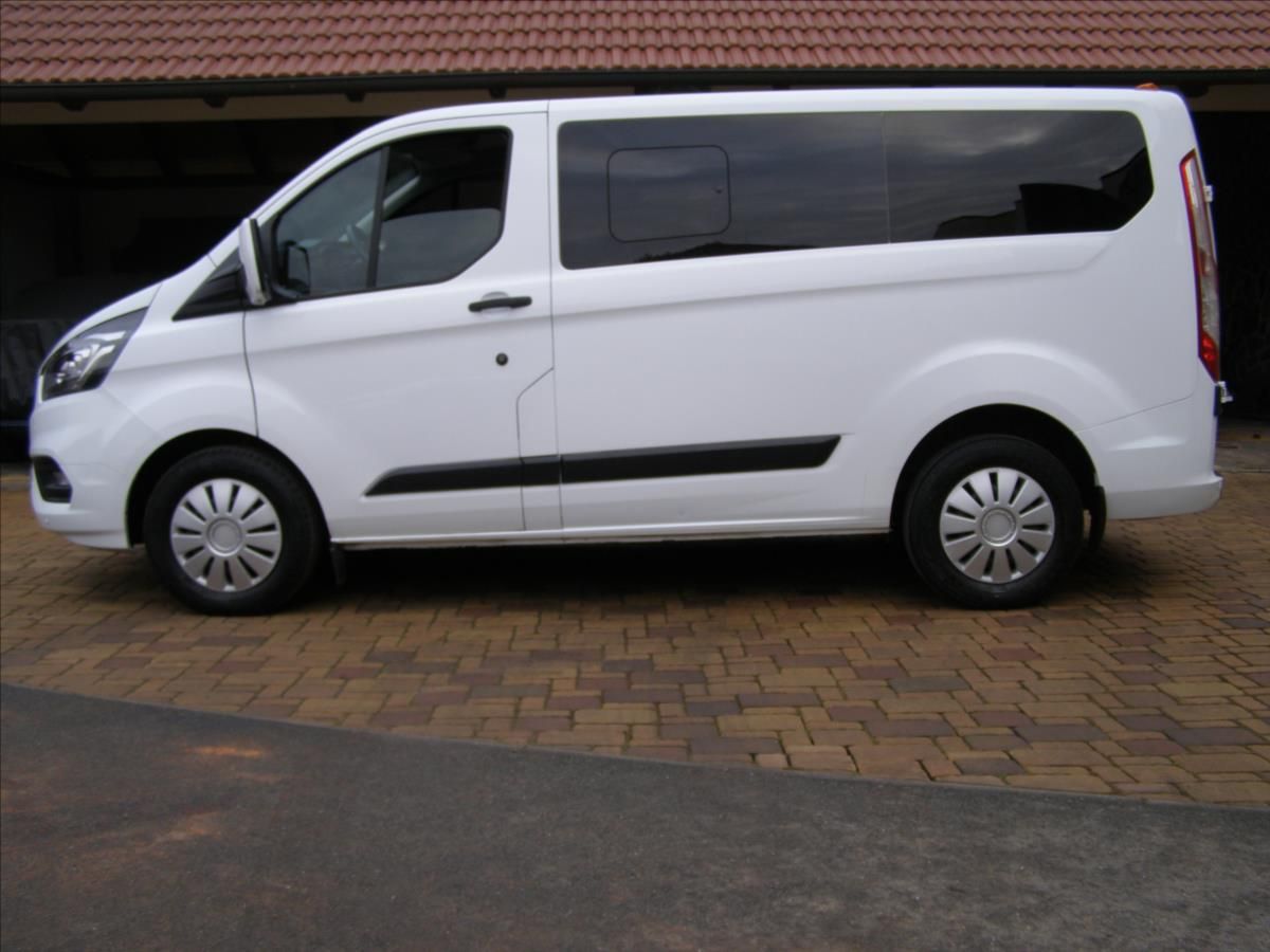 Ford Tourneo Custom, 2,0   MINIBUS CUSTOM Facelift - fotka 2