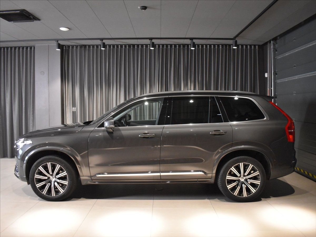 Volvo XC90, 2,0 B5 AWD Ultimate Ventilace - fotka 2