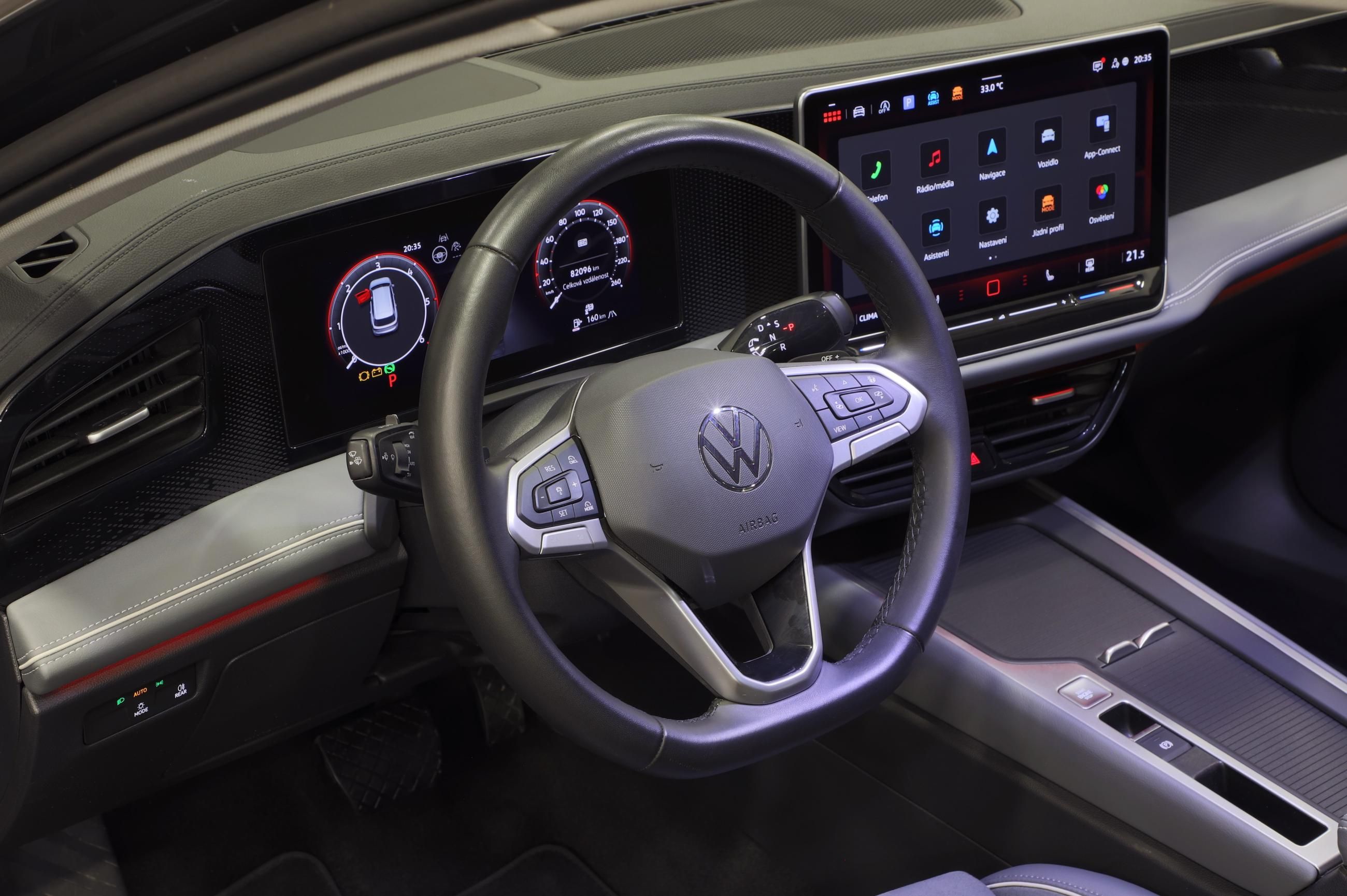 Volkswagen Passat Variant, 2.0 TDI 110kW DSG / Tažné - fotka 6