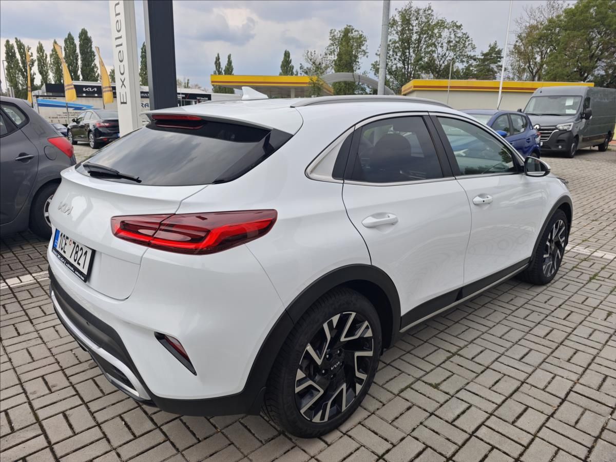 Kia XCee´d, 1,5 T-GDI 103kW 7DCT automat - fotka 6