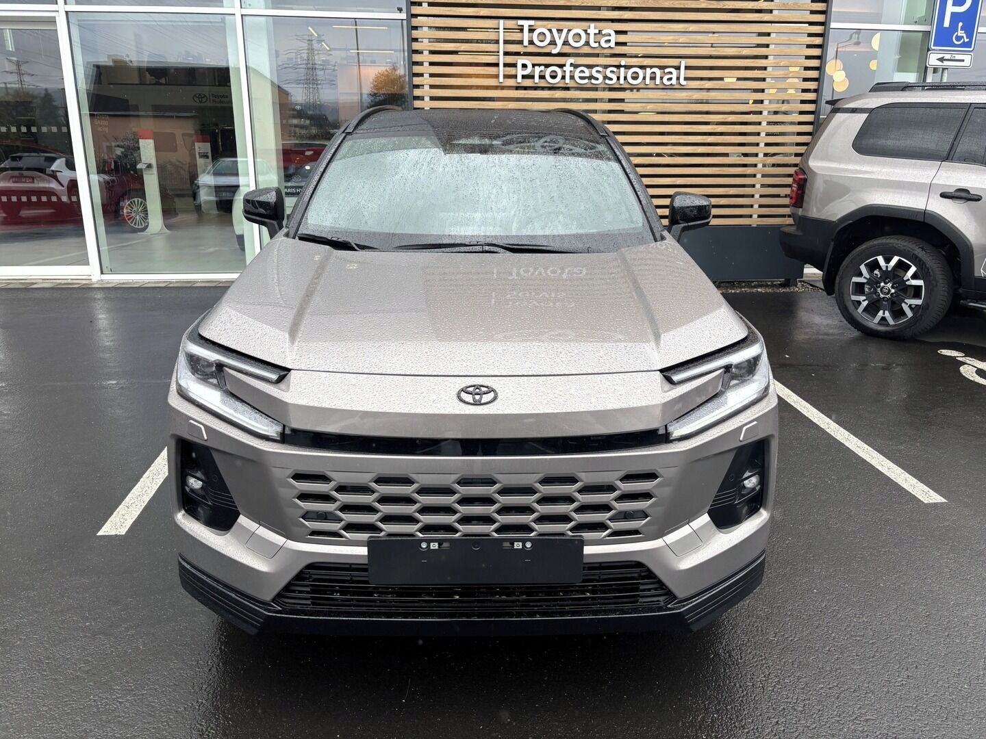 Toyota Rav4, 2,5 Style AWD - fotka 2