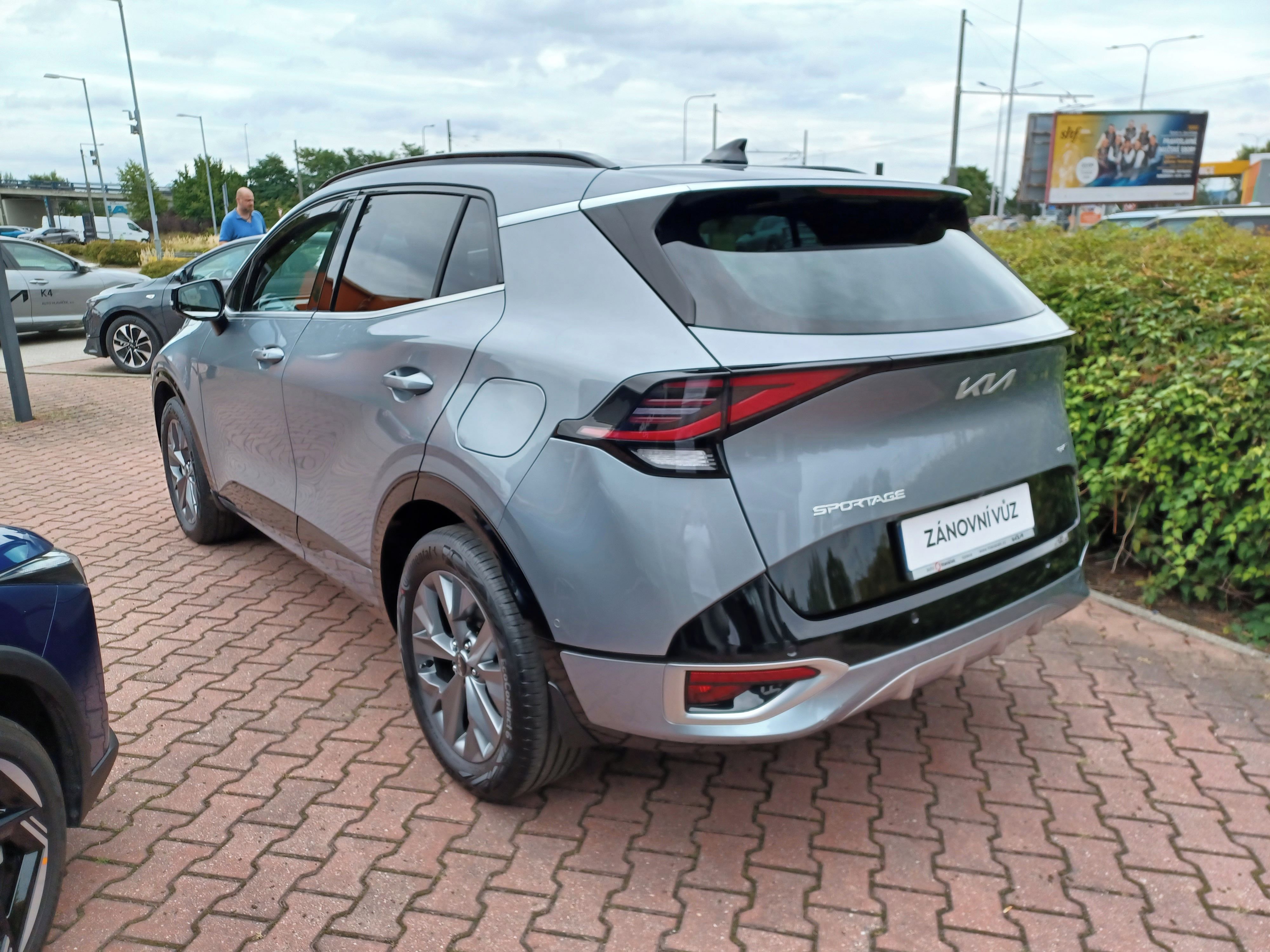 Kia Sportage, 1.6 T-GDi HEV 4x4 6AT GT LINE - fotka 3