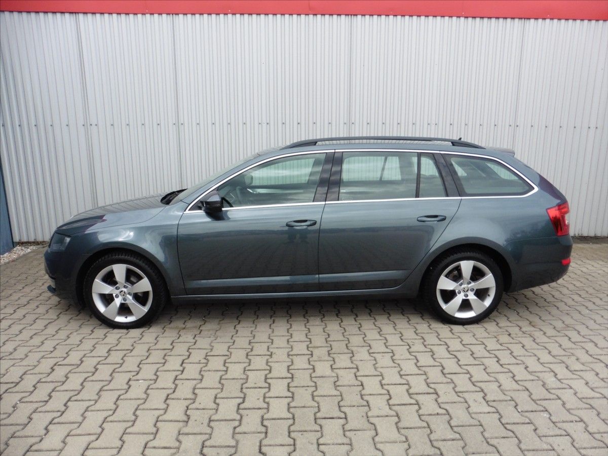 Škoda Octavia, 1,6 III Combi Style, nové ČR - fotka 4