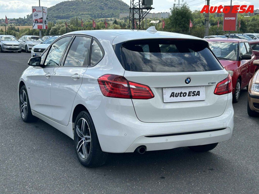 BMW Řada 2, 1.5i,ČR,autoAC,temp - fotka 6