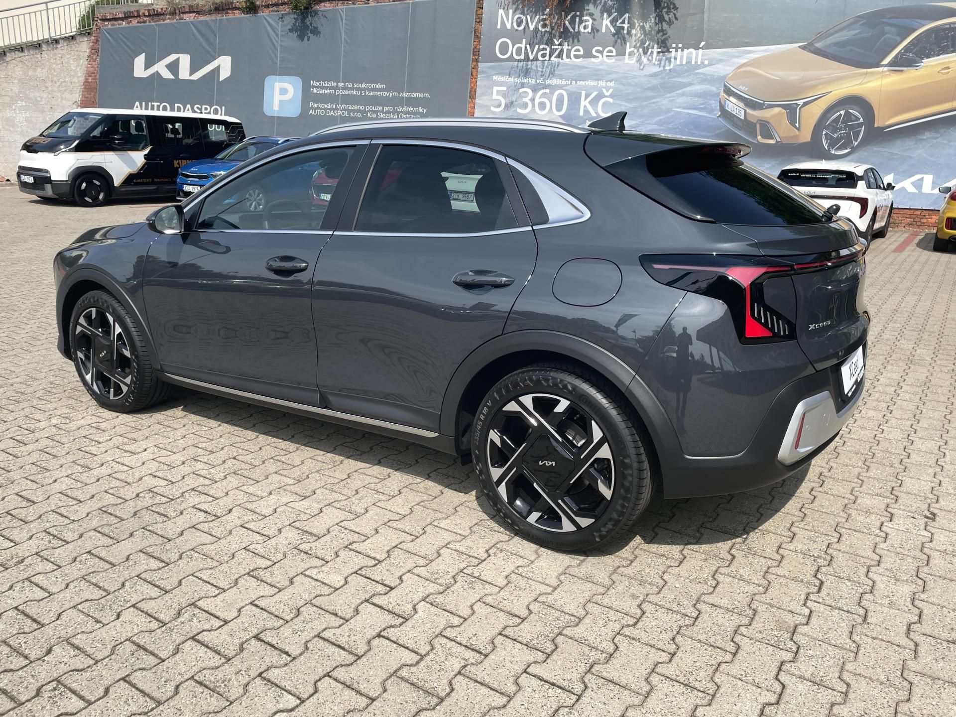 Kia XCee´d, 1,6T-GDi 7DCTOP 2027 - fotka 5