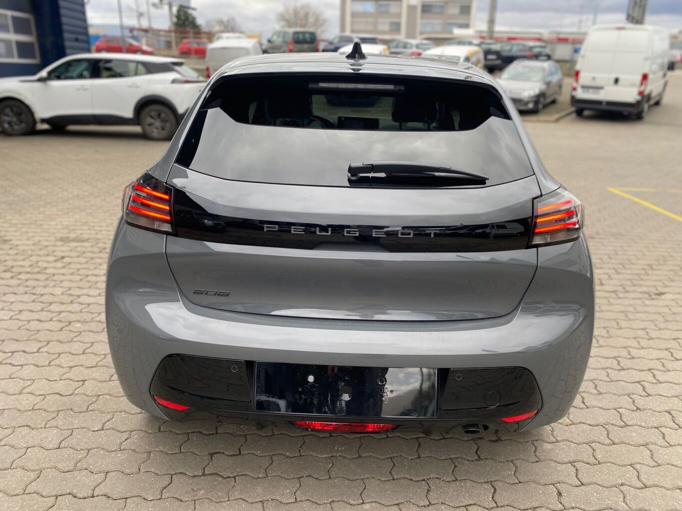 Peugeot 208, ALLURE PureTech 100 S&S MAN6 - - fotka 5