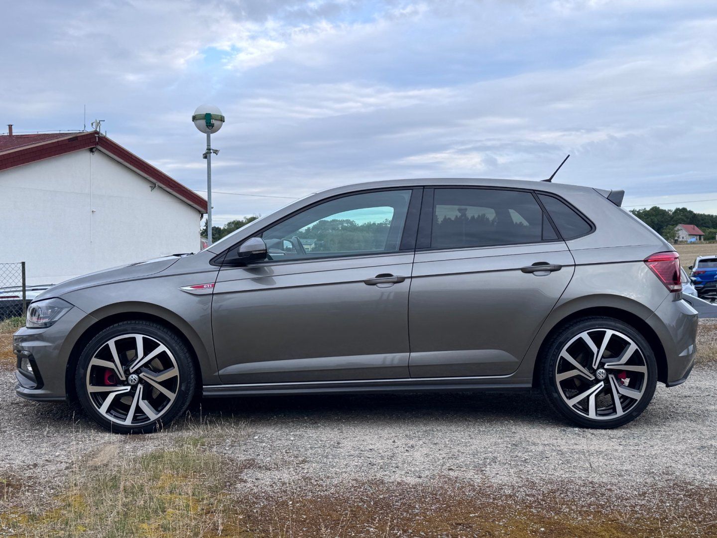 Volkswagen Polo, 2.0 TSI GTI DSG 147 kw - fotka 4