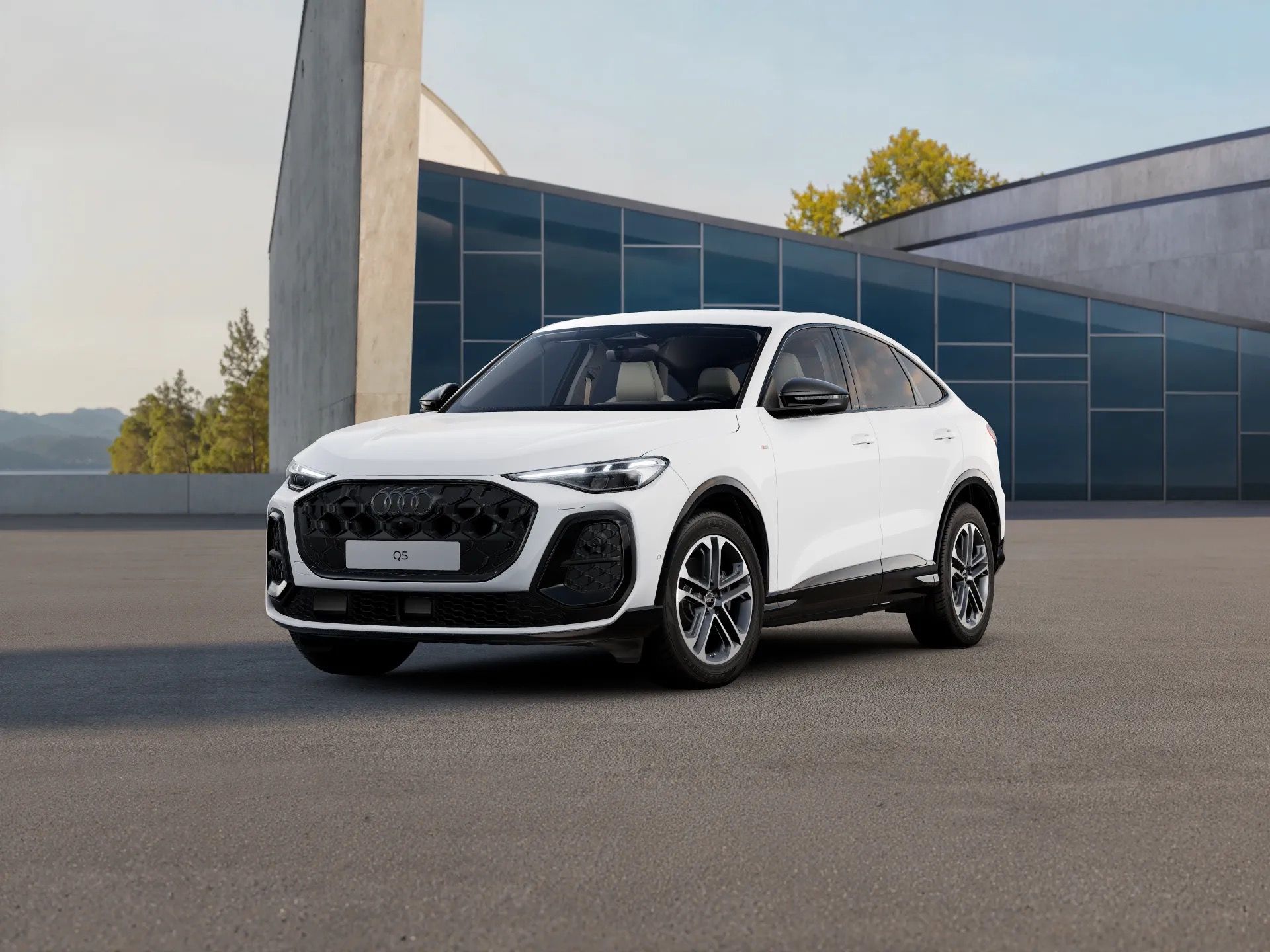 Audi Q5, SB Pronájem/pronájem s odkupem