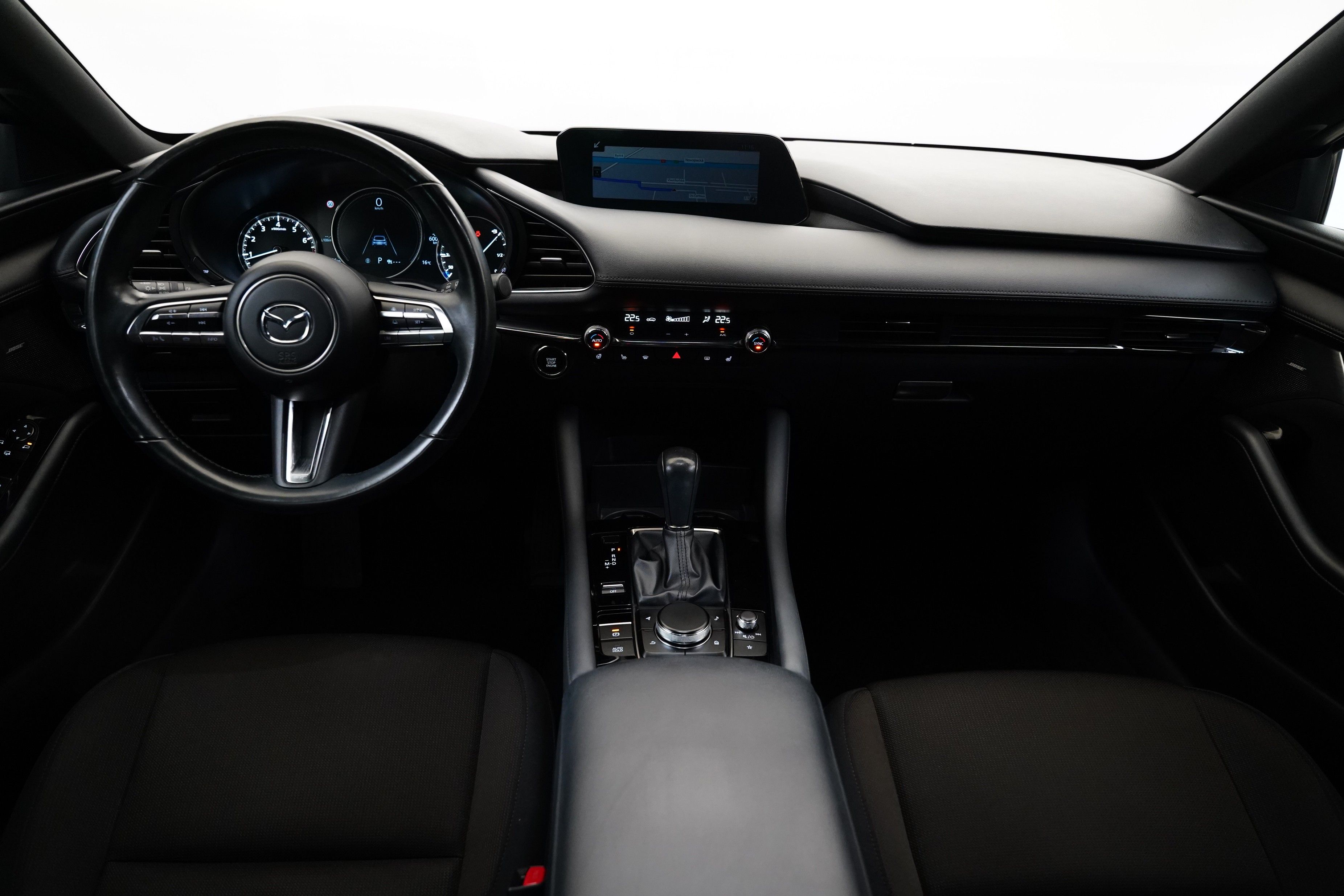 Mazda 3, 2.0 137 kW GT Plus e-Skyactive - fotka 5