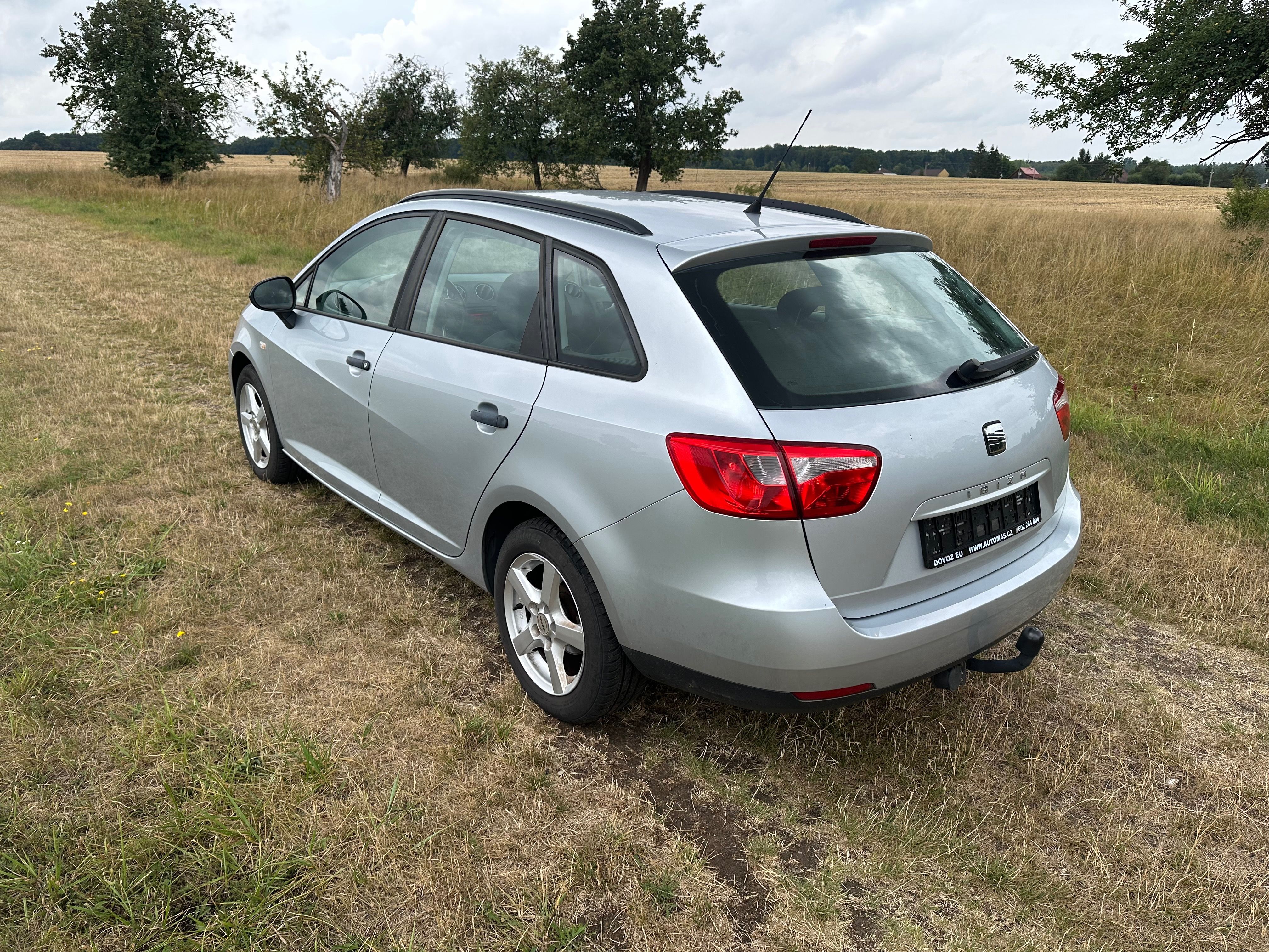 Seat Ibiza, COMBI-1.4-16v-63kw-TAŽNE - fotka 5