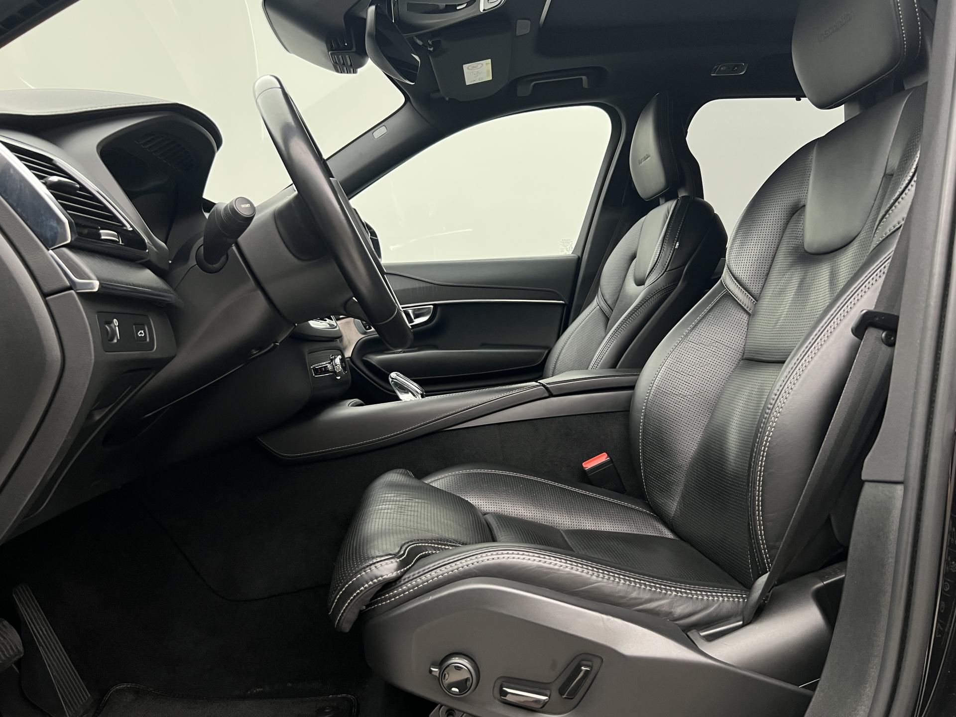 Volvo XC90, B5 AWD INSCRIPTION AUT 7 MÍST - fotka 3