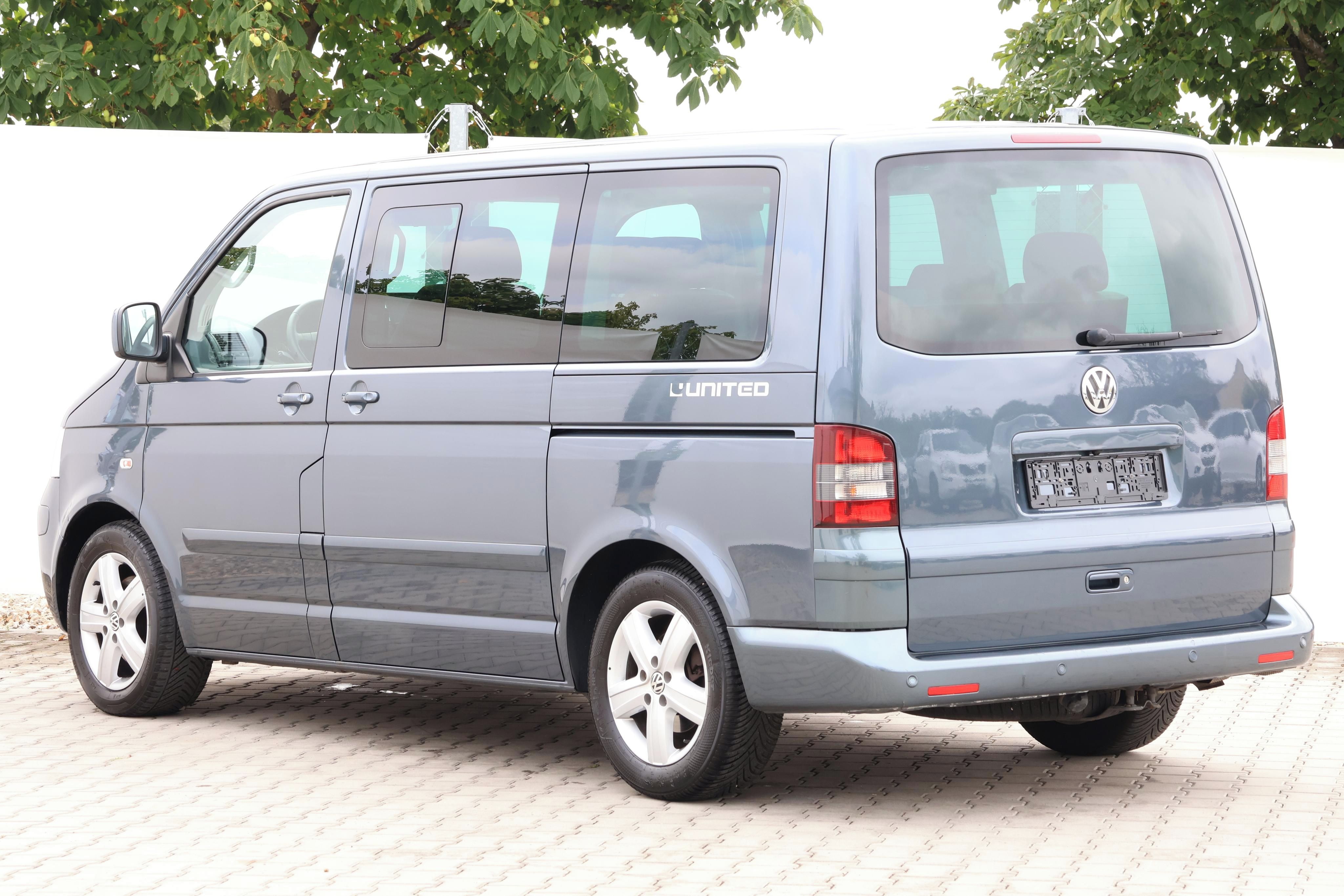 Volkswagen Multivan, 2.5TDI*96kW*UNITED*WEBASTO*TOP - fotka 4