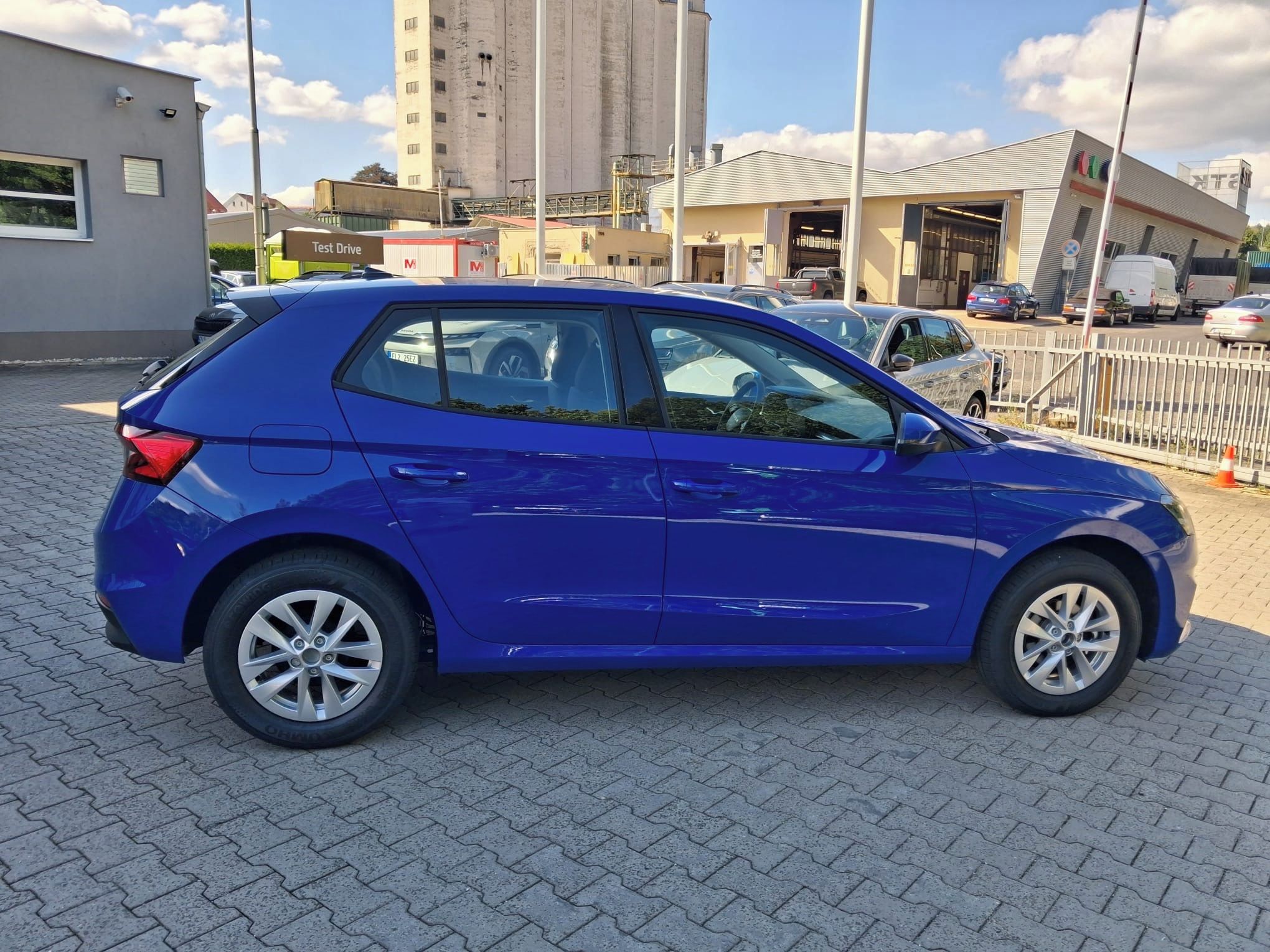 Škoda Fabia, 1,0 MPI Classic - fotka 4