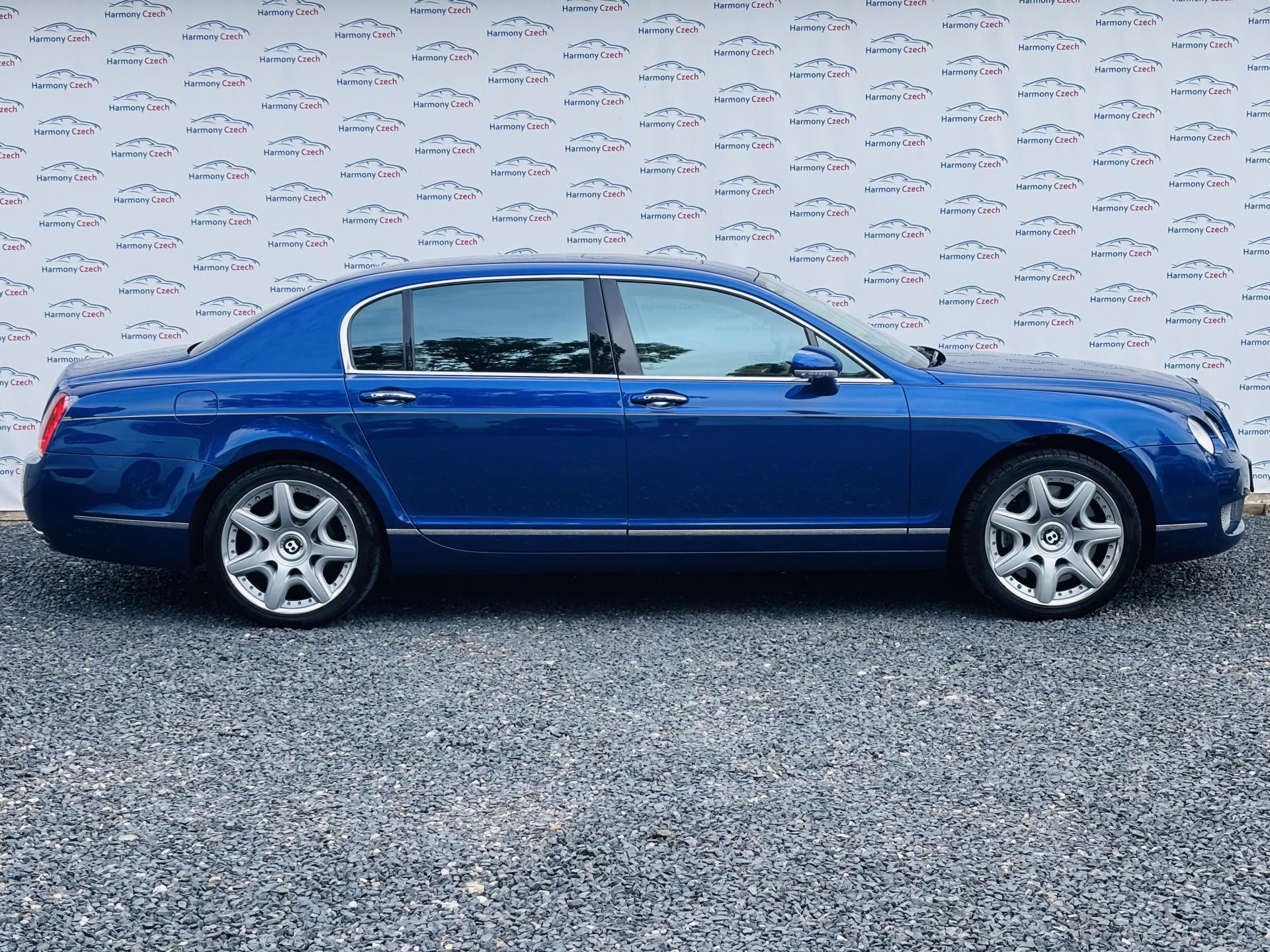 Bentley Continental Flying Spur, 6.0L W12, 412kW, ČR - fotka 4