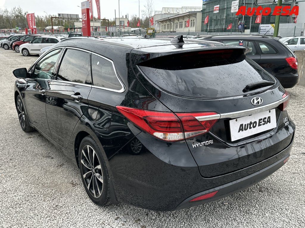 Hyundai i40, 1.7CRDi,2.maj,ČR,Navi,AC - fotka 6
