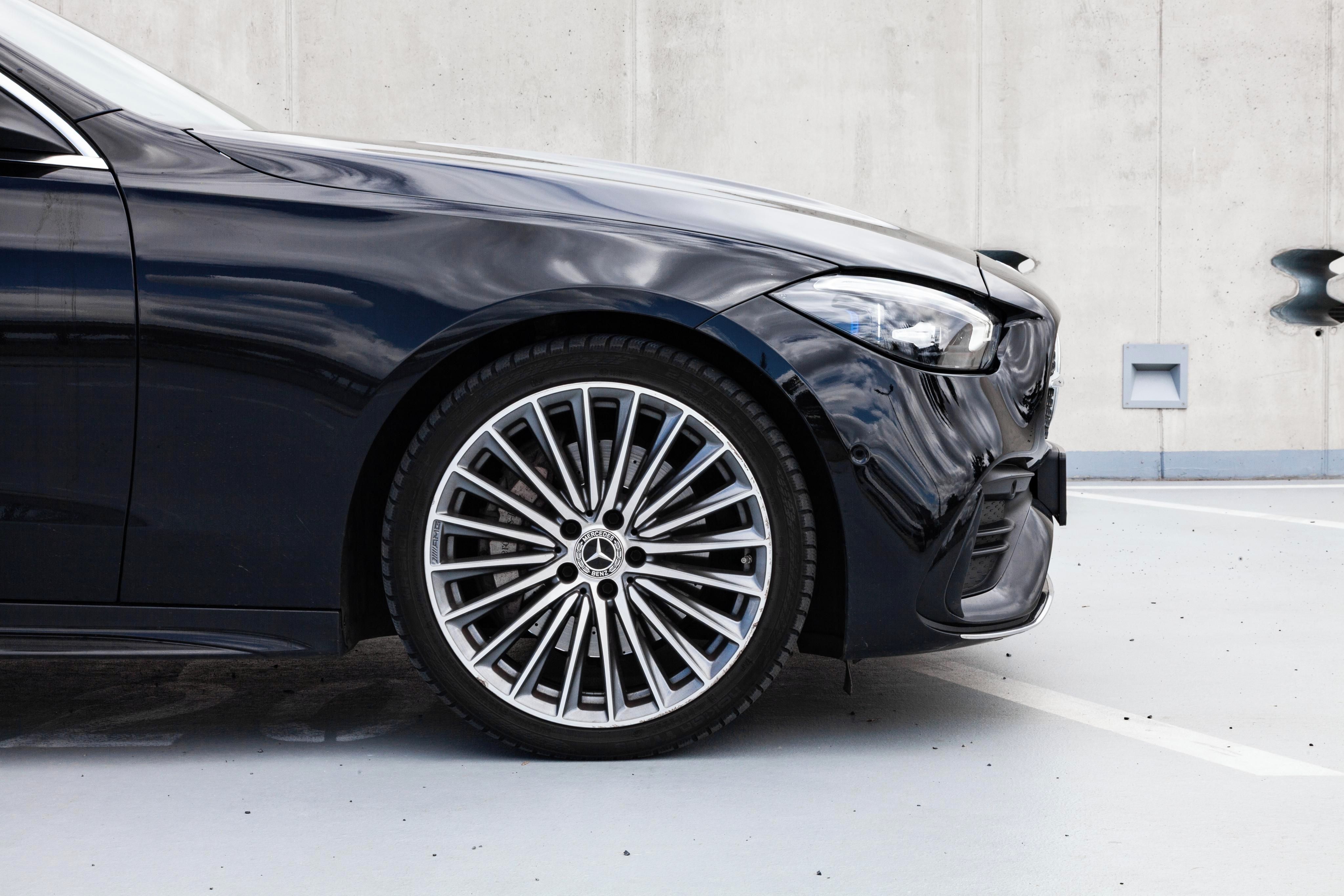 Mercedes-Benz Třídy C, 220D 4M AMG Premium Tažné - fotka 4