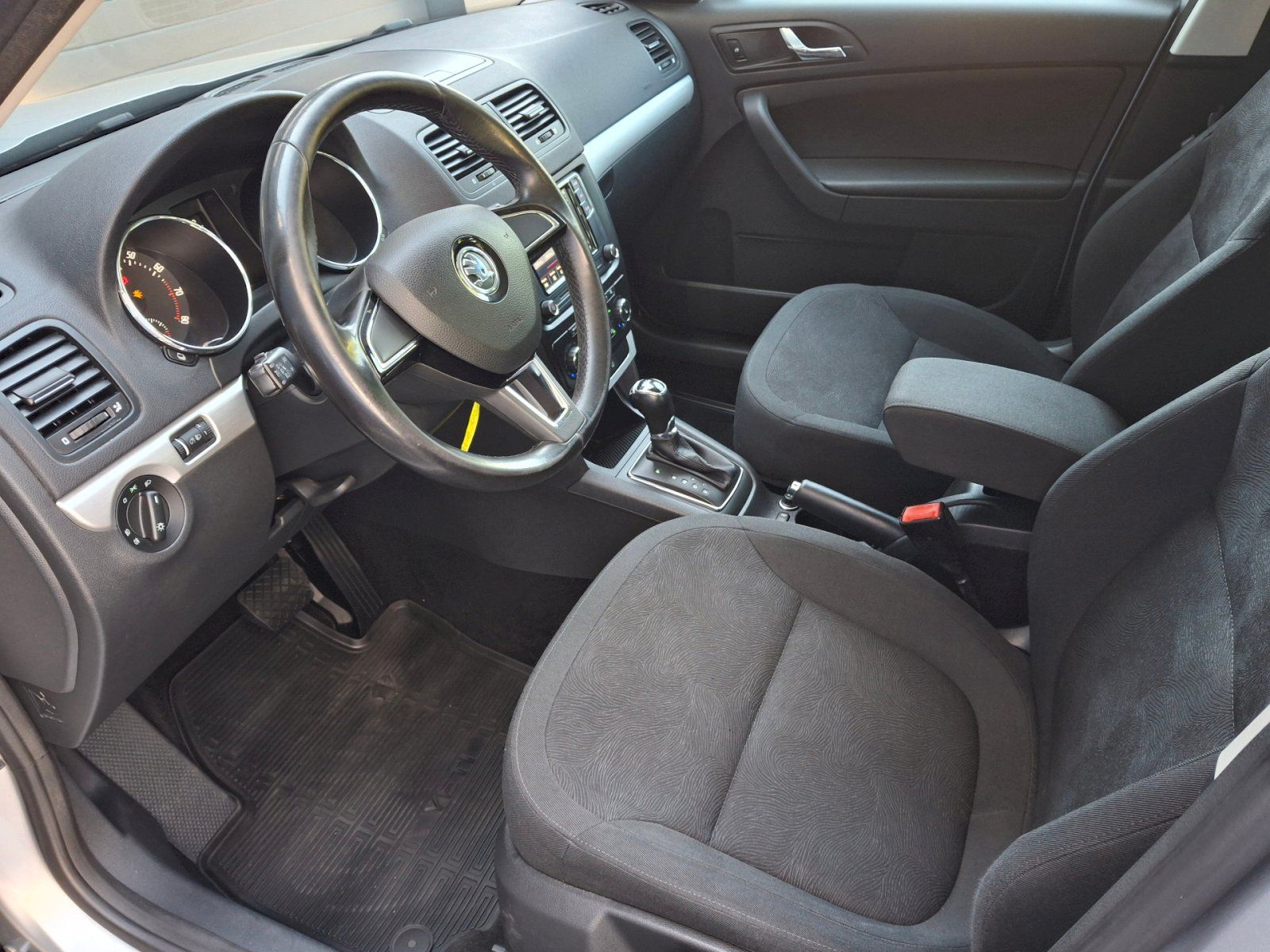 Škoda Yeti, Ambition Plus DSG 1,4TSi 90kW - fotka 6