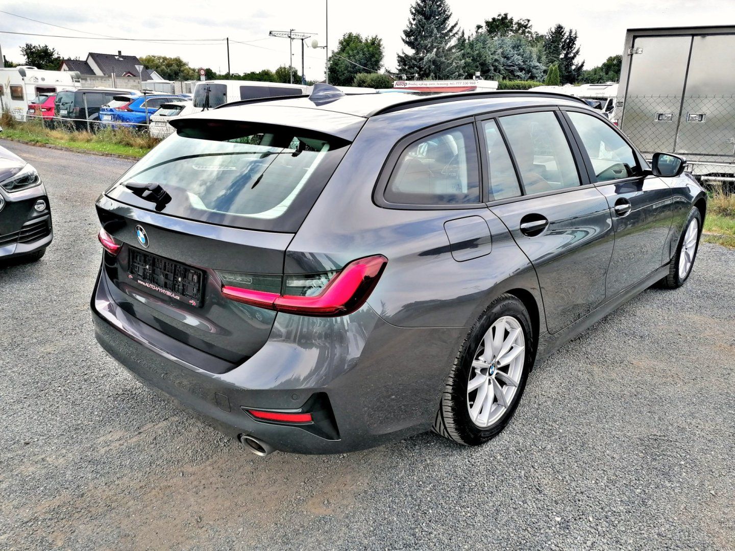 BMW Řada 3, 2.0 318IA 115kW Kůže - fotka 4