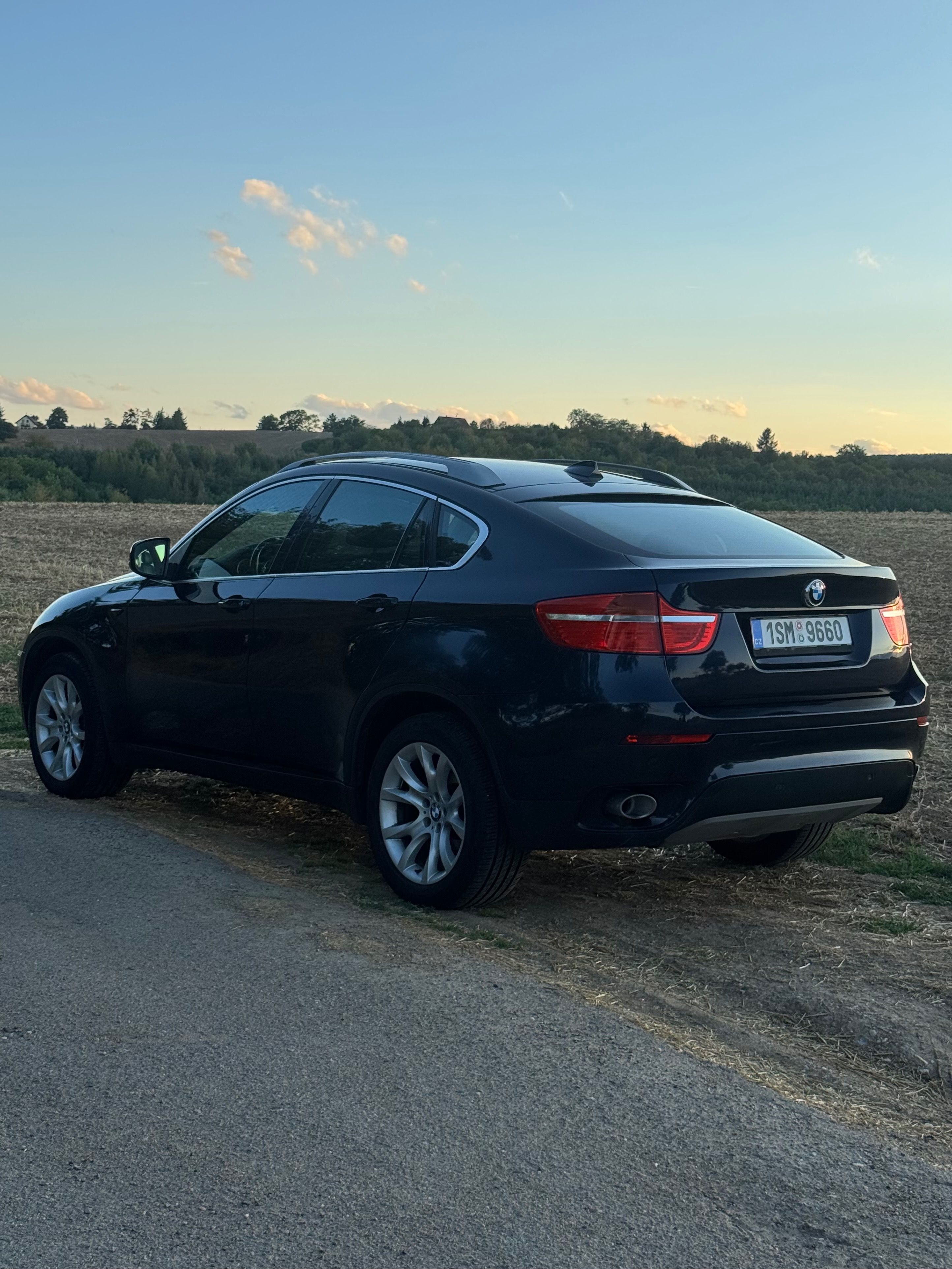 BMW X6, BMW X6 40d | 150k | TOP výbava - fotka 5