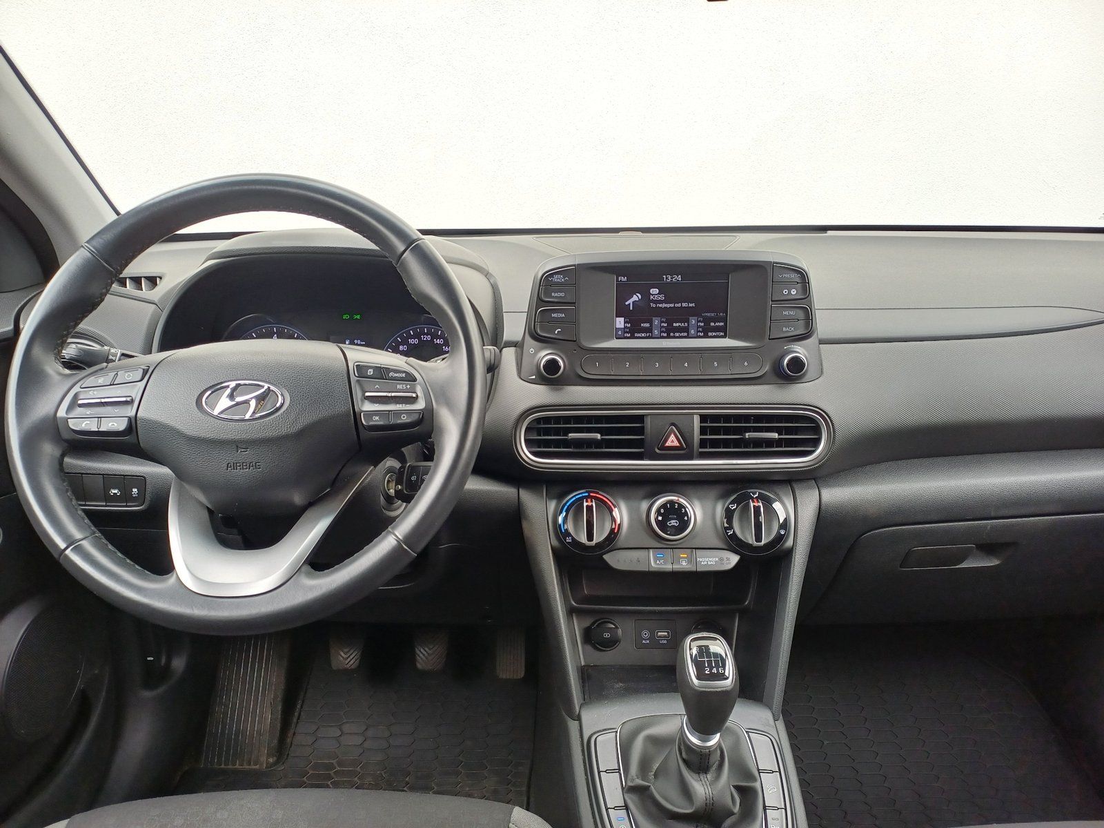 Hyundai Kona, Kona 1. gen 1.0 T-GDI 120 88kw - fotka 5