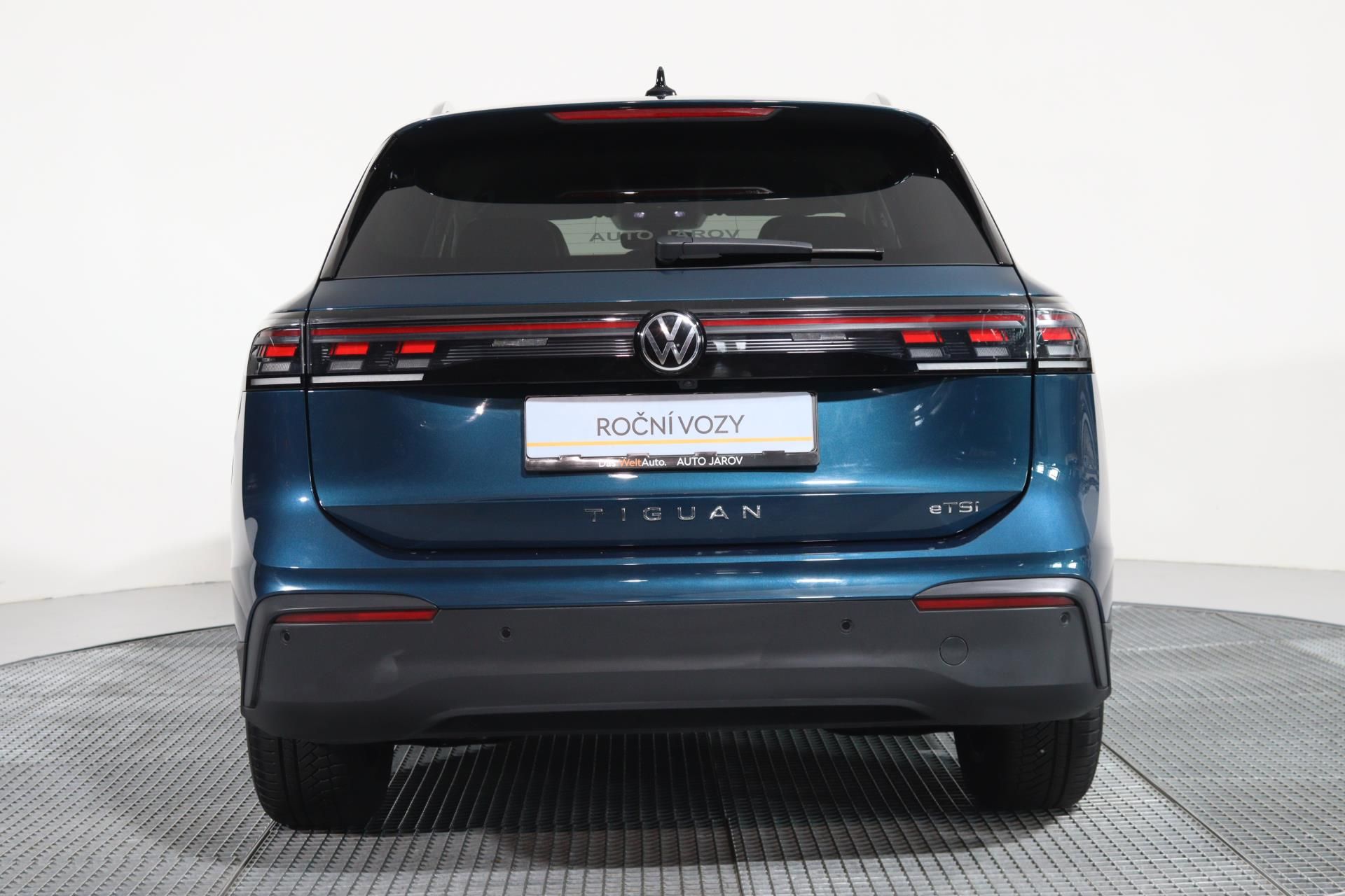 Volkswagen Tiguan, People 1,5 eTSI 110 kW 7DSG - fotka 6