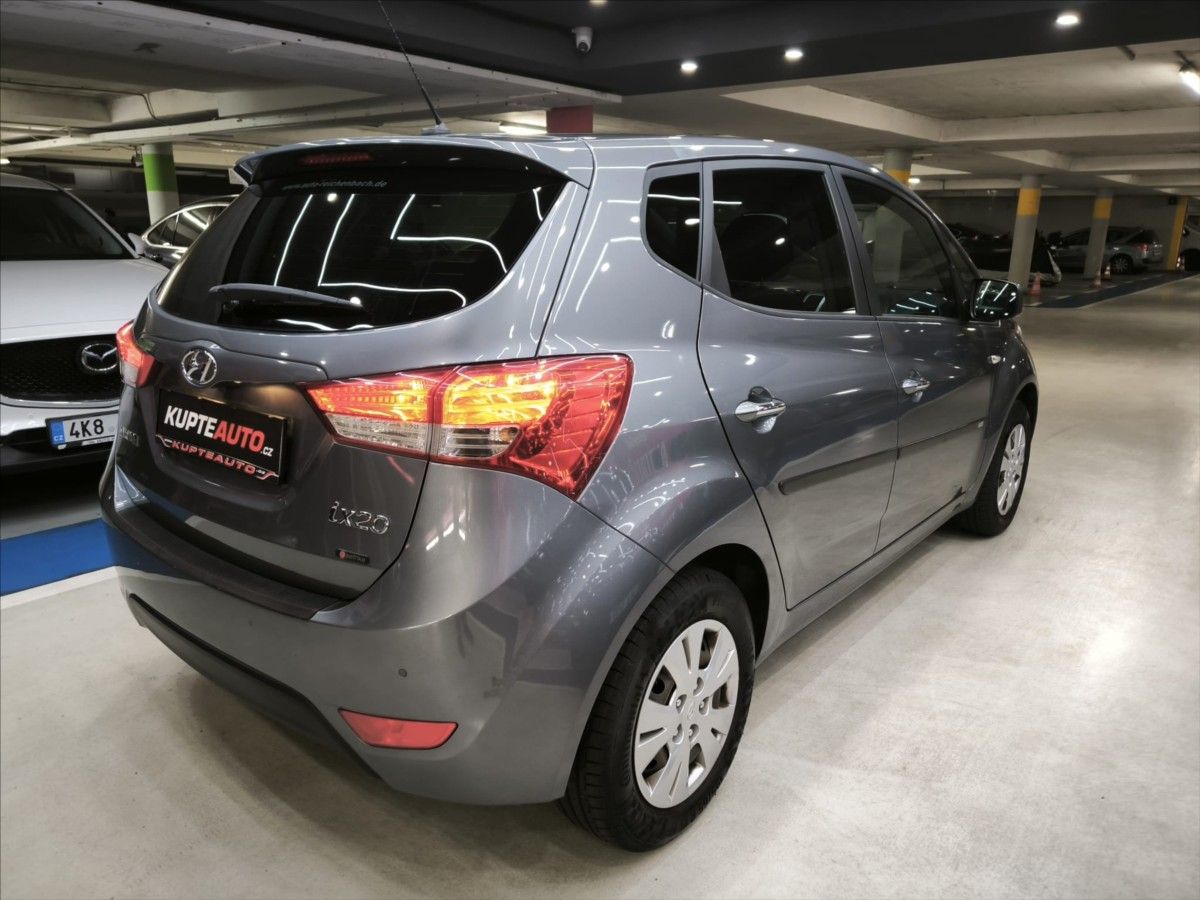 Hyundai ix20, 1,6 i - 73000KM !!  AUTOMAT !! - fotka 5