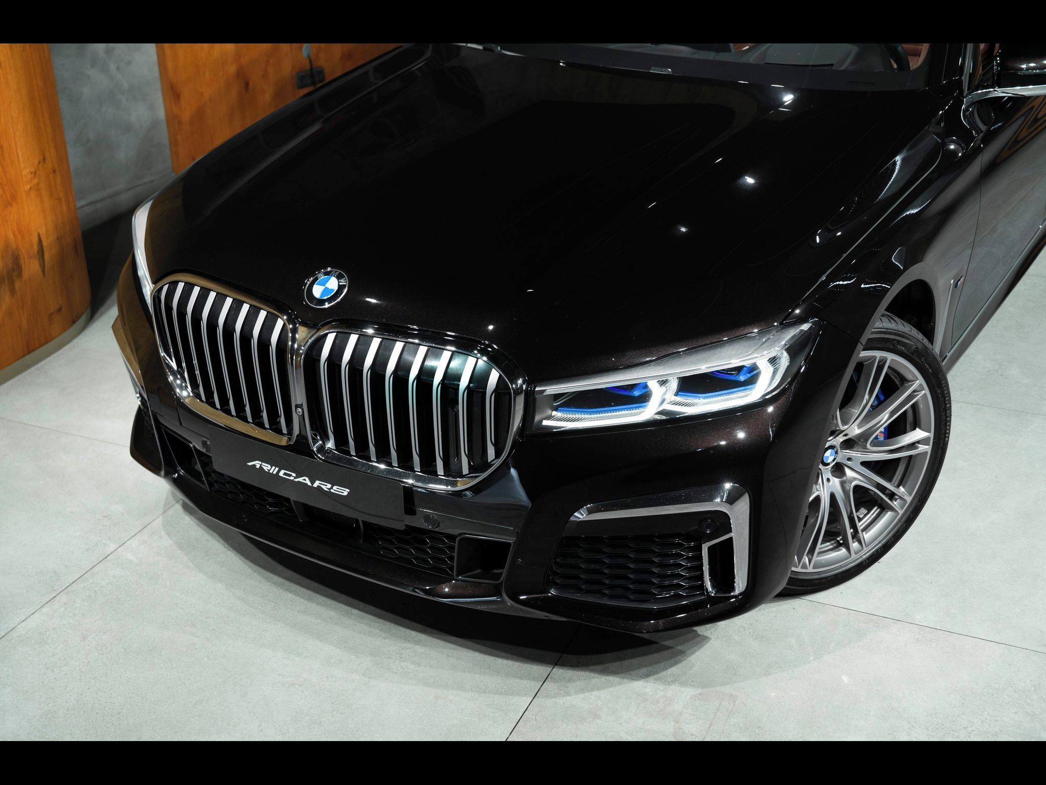 BMW Řada 7, Ld xDrive - fotka 4