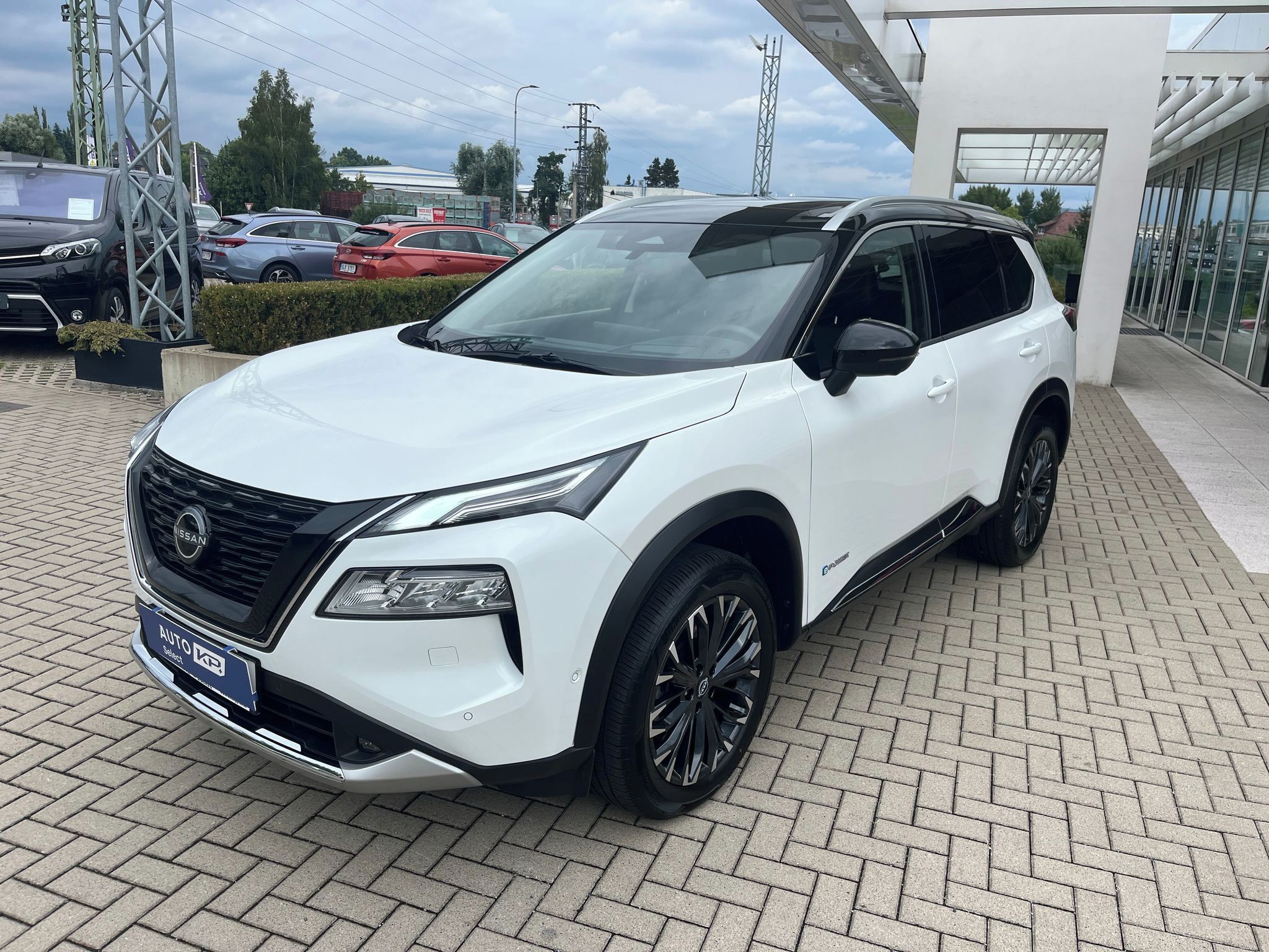 Nissan X-Trail, e-Power 213k e-4orce 4x4 Tekna - fotka 2