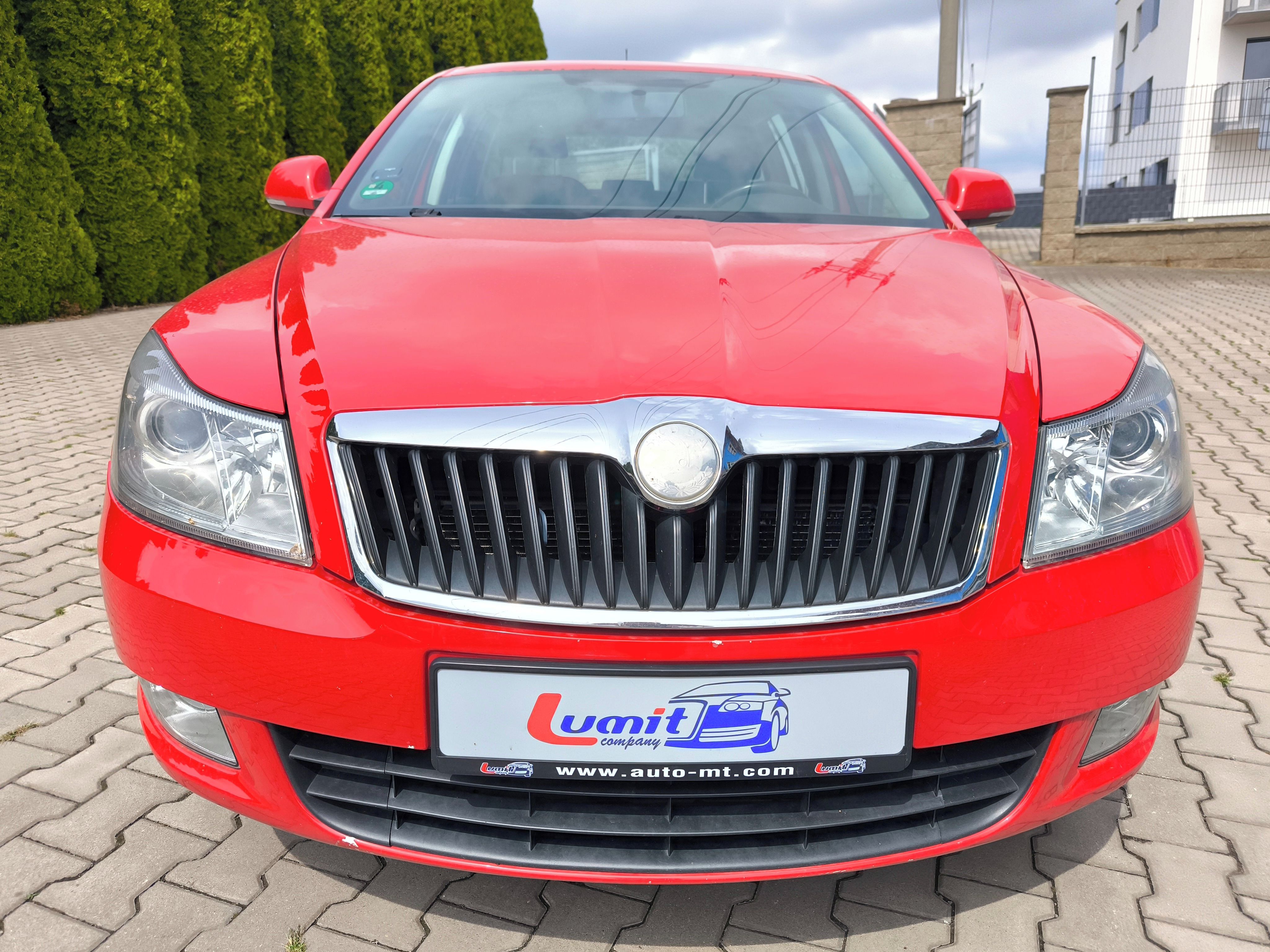Škoda Octavia, 1.8 TSi  DSG Nový motor - fotka 2