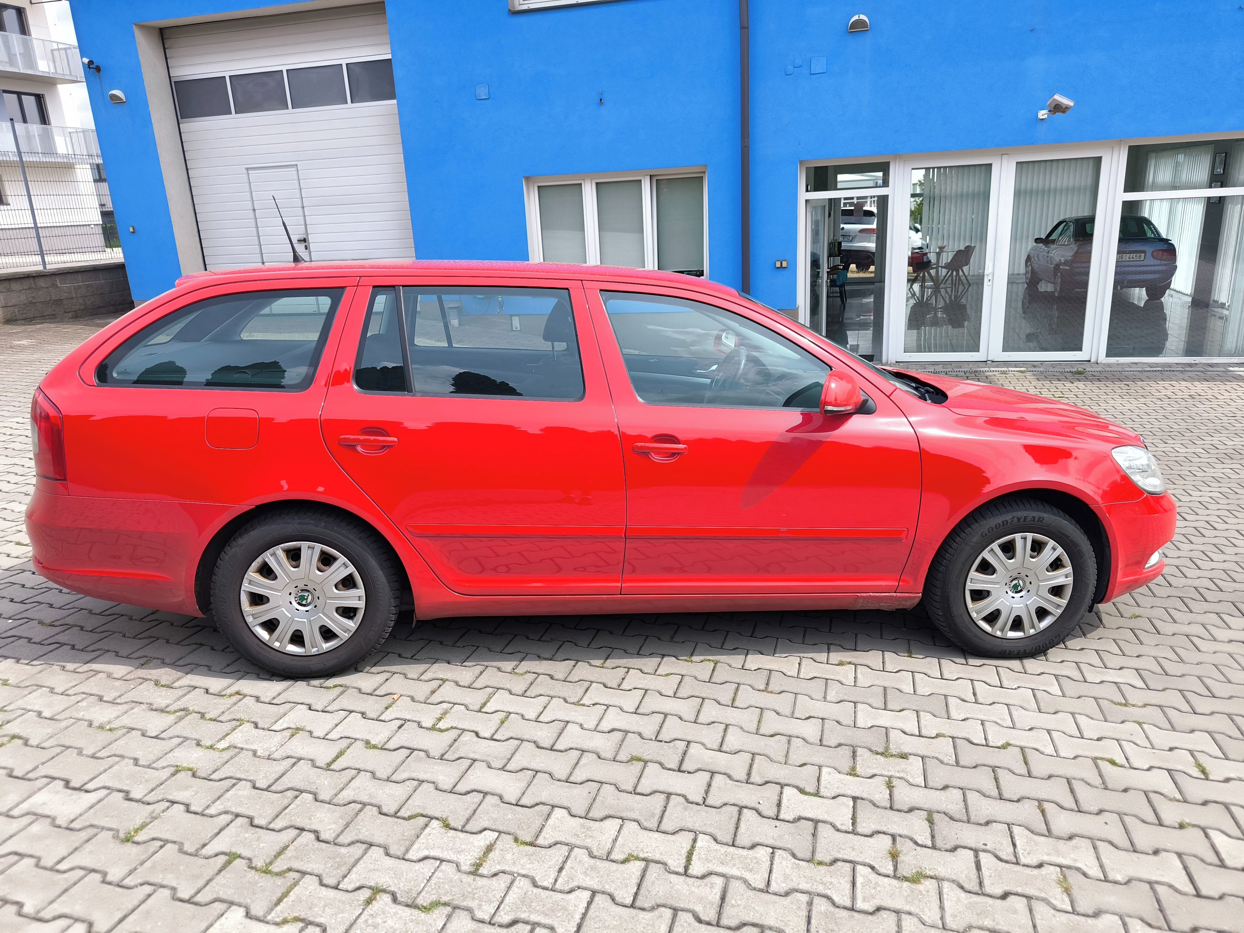 Škoda Octavia, 1.8 TSi  DSG Nový motor - fotka 4