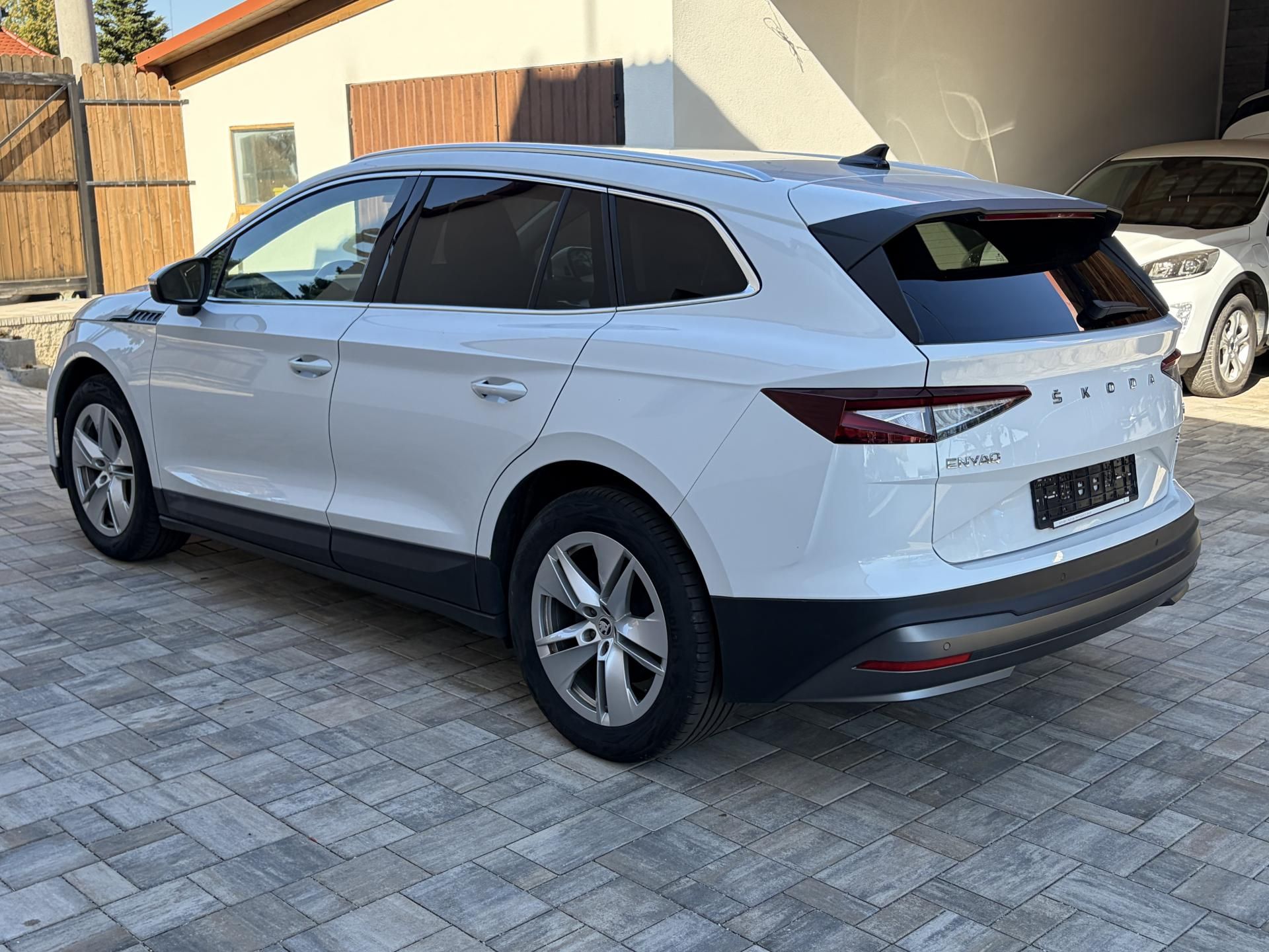 Škoda Enyaq, 80, SOH 96%, tazne, TČ, - fotka 2