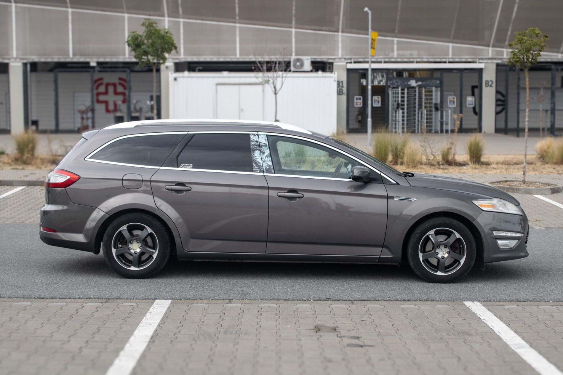 Ford Mondeo - fotka 4