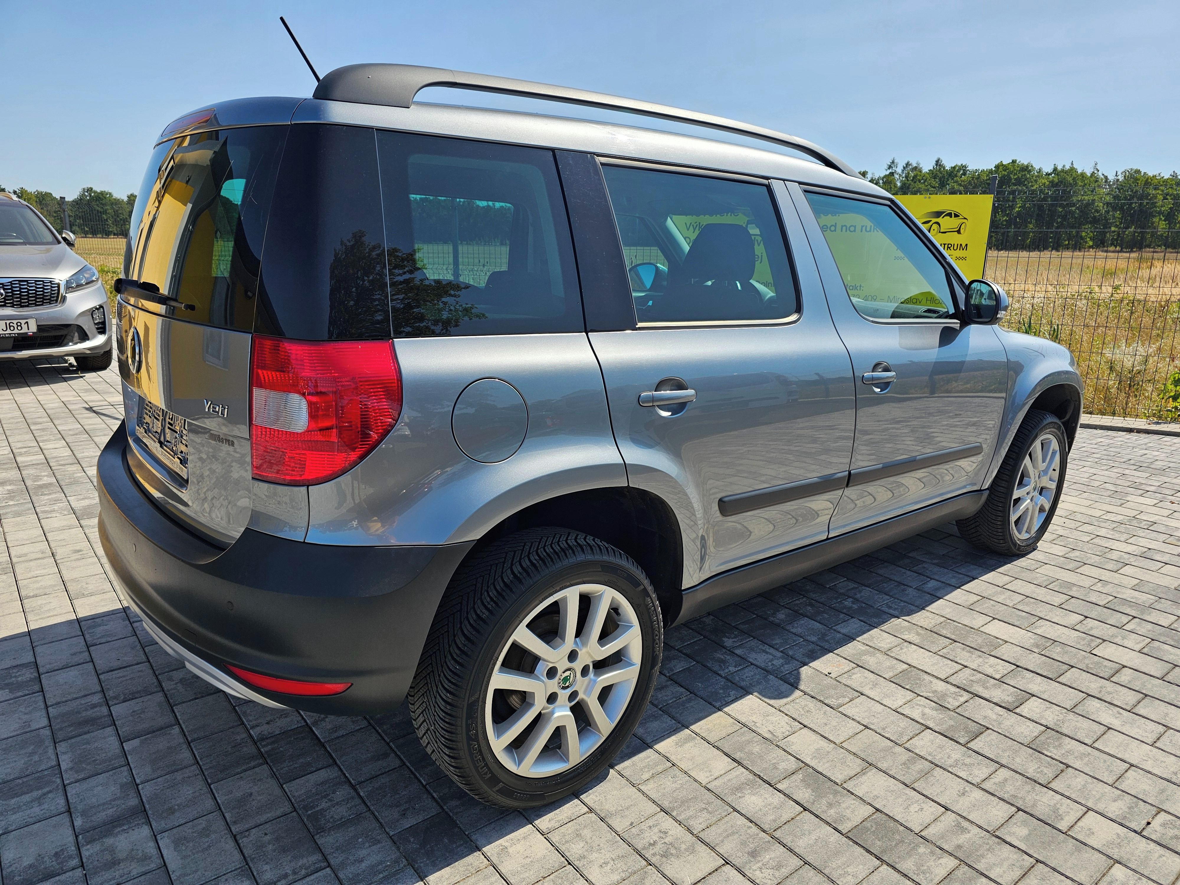Škoda Yeti, 1.2 TSI, Ambit, DSG, 102 000KM - fotka 5
