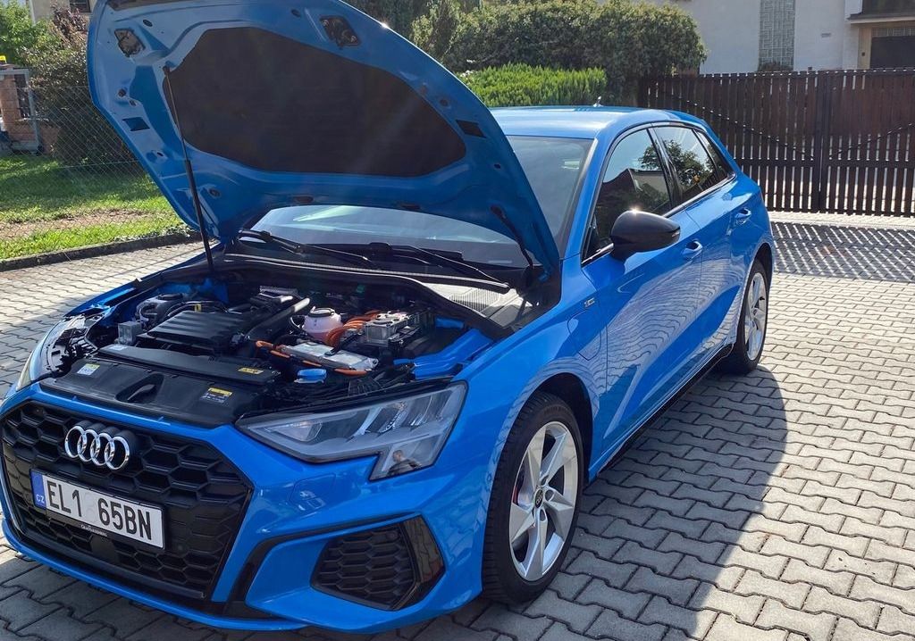 Audi A3, 45 TFSI-e S line - fotka 3