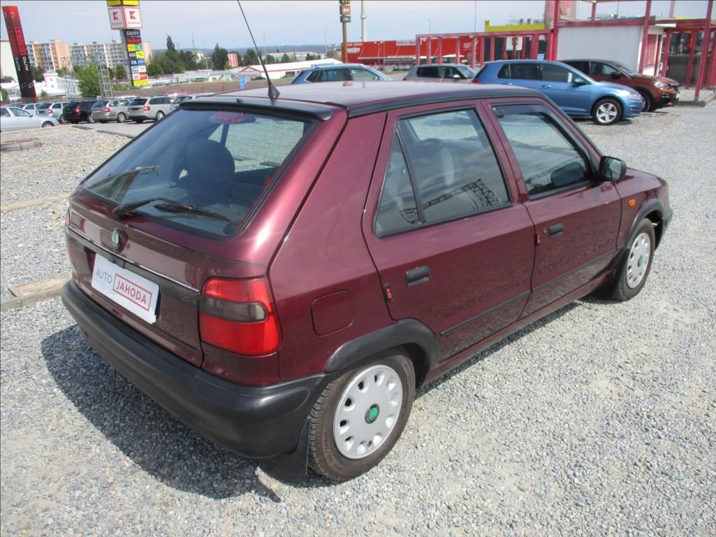 Škoda Felicia, 1,3 GLXi, 50kW, + 4x pneu, - fotka 5
