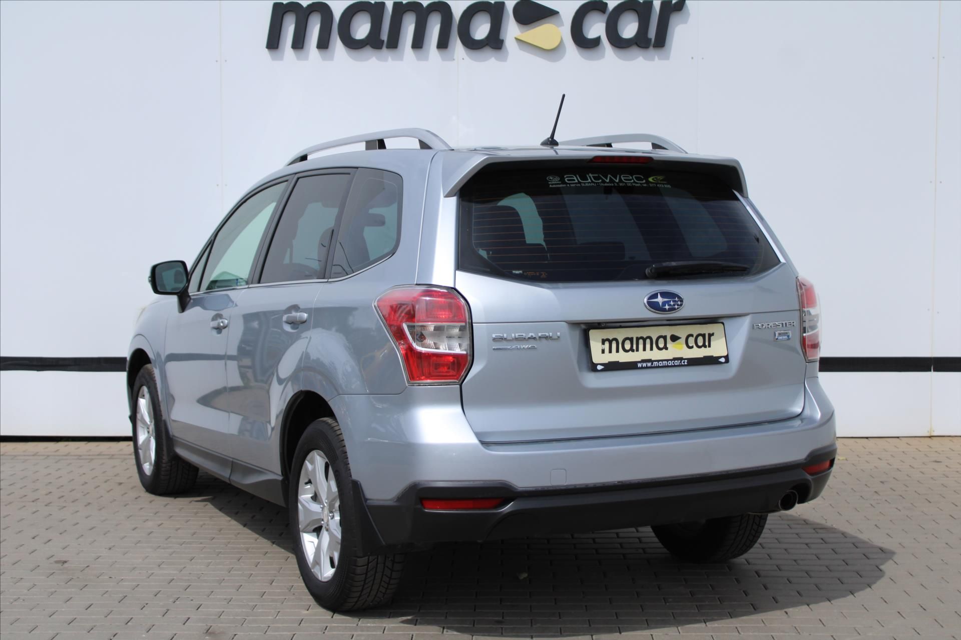 Subaru Forester, 2.0D -L 108kW 4x4 ČR - fotka 5