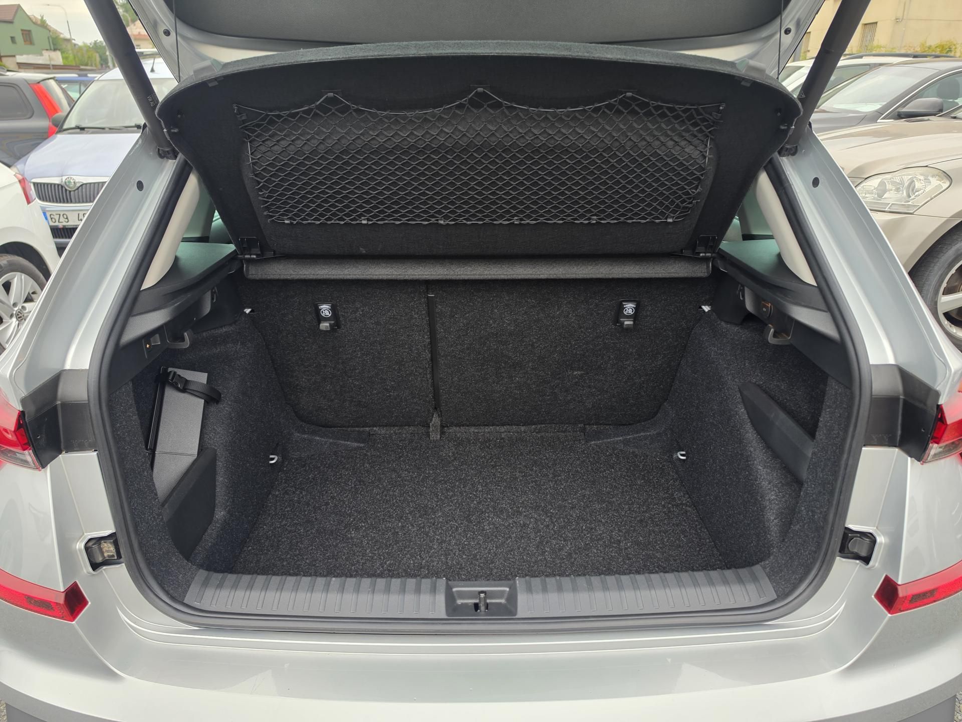 Škoda Kamiq, 1.5 TSI DSG First Edition Matr - fotka 6