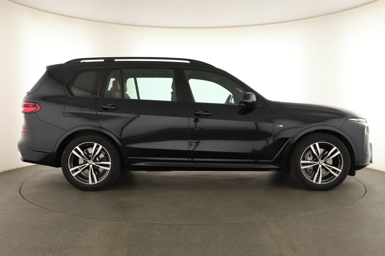 BMW X7, xDrive40d, M Sport - fotka 6