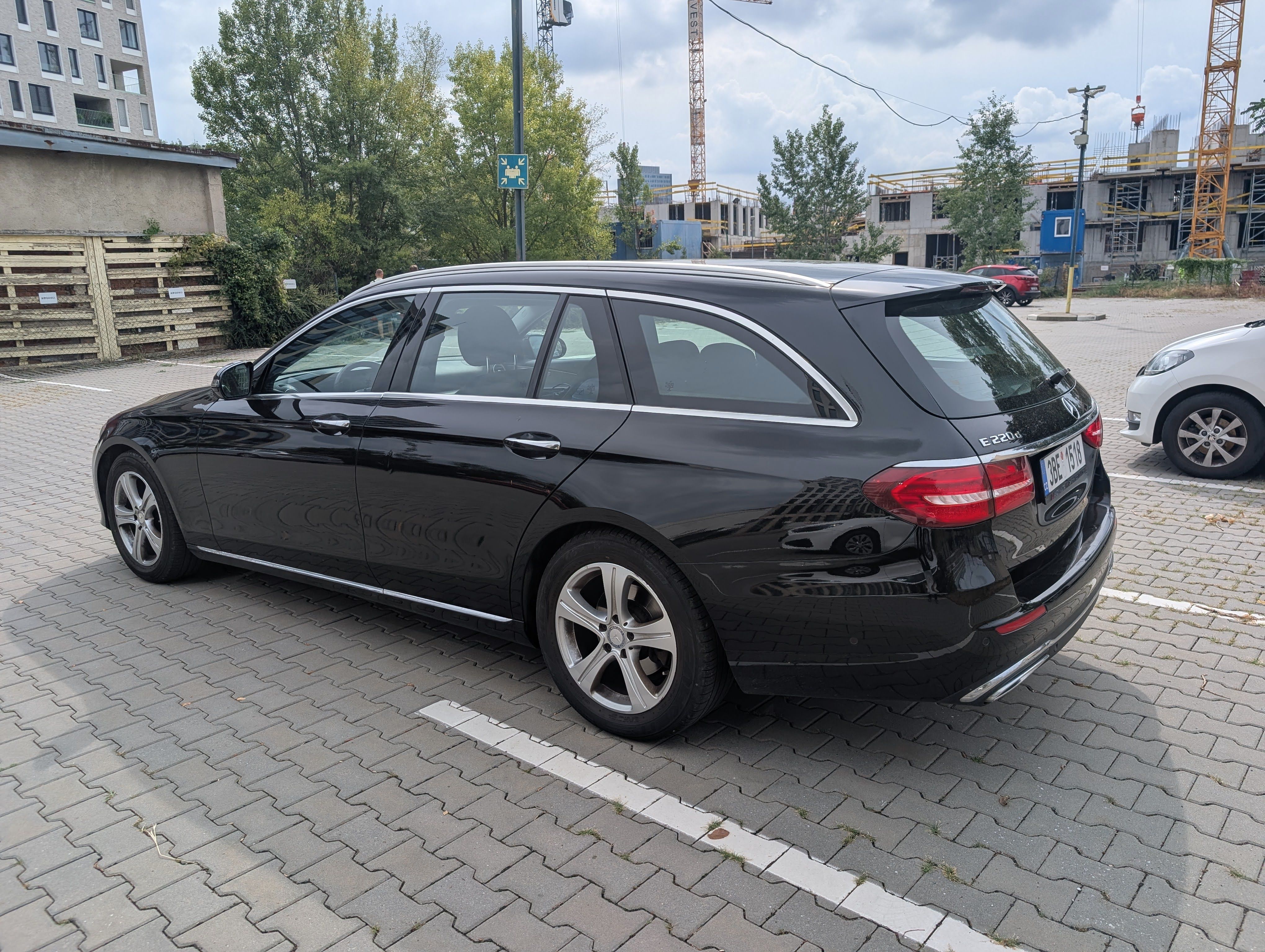 Mercedes-Benz Třídy E, 2.0. LED světla, tažné - fotka 3