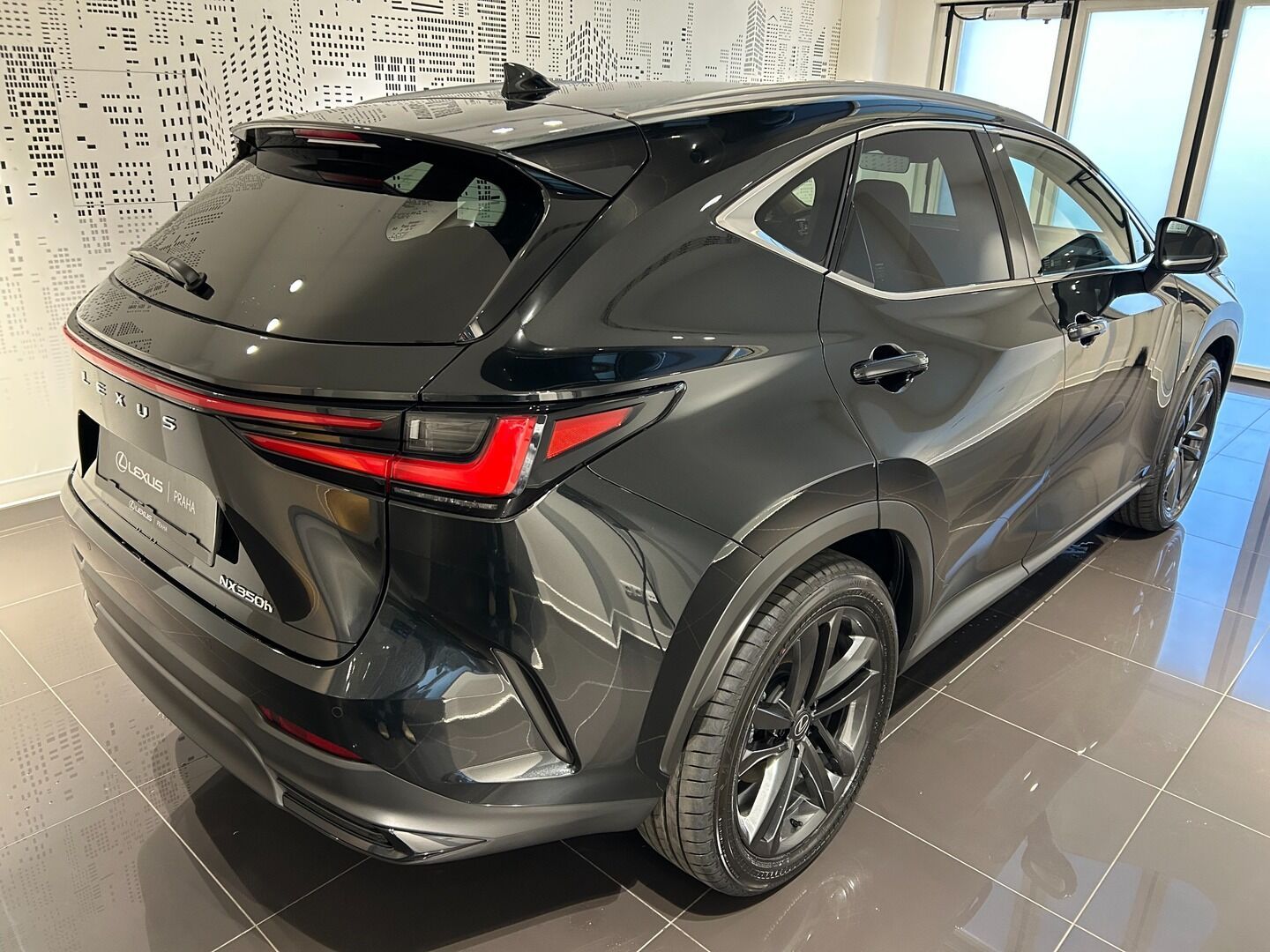Lexus NX 350h, 350h 2.5 HEV PRESTIGE - fotka 3