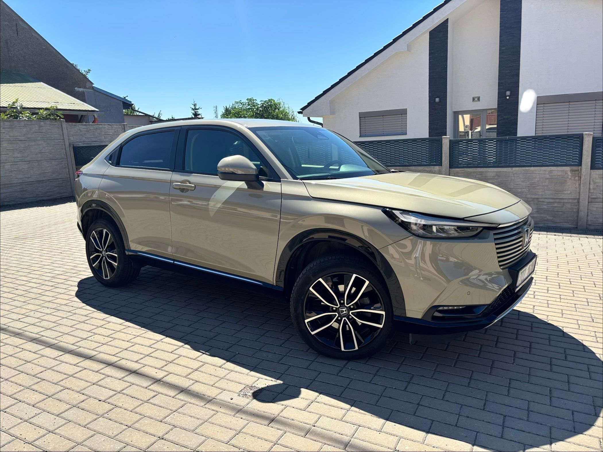 Honda HR-V, ADVANCE