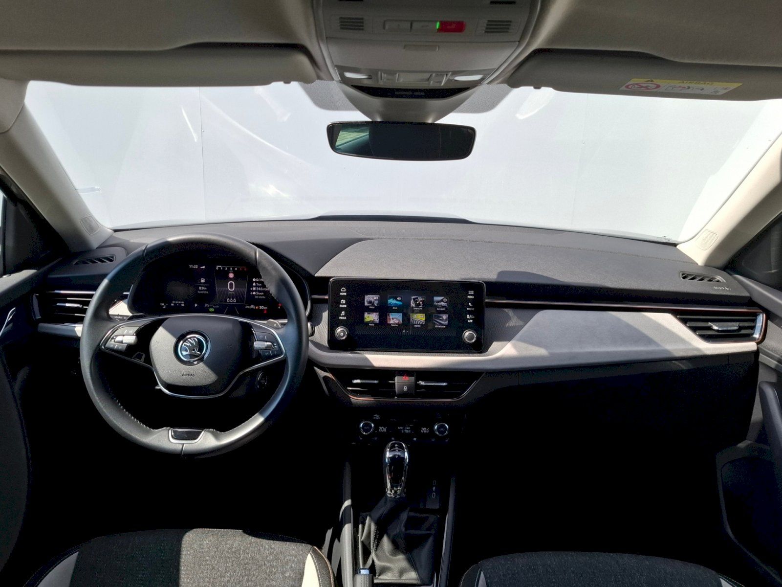 Škoda Kamiq, 1.0 TSI 85kW Top Selection DSG - fotka 5