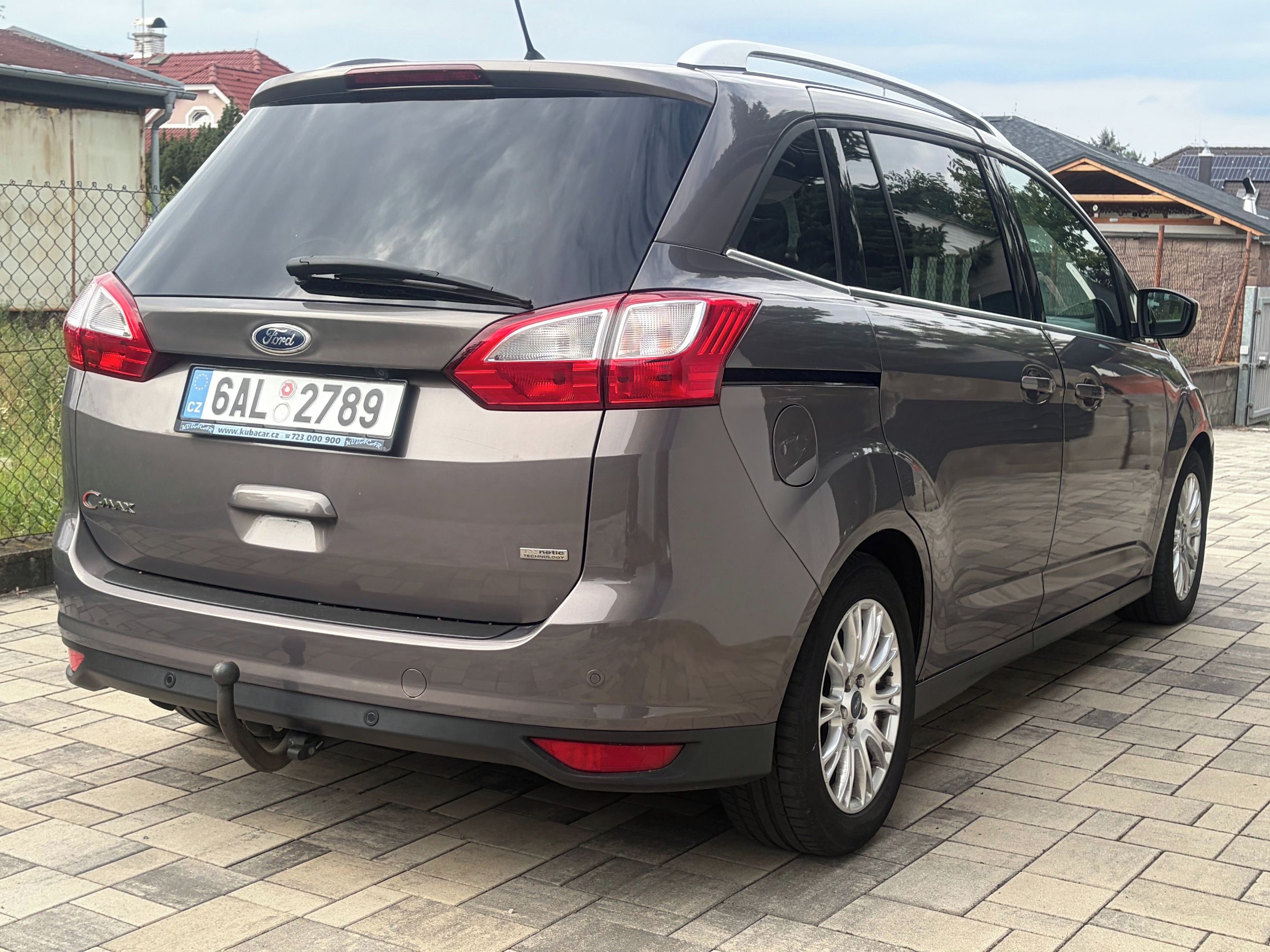 Ford Grand C-MAX, 1.6 Tdci 85kW Titanium - fotka 6