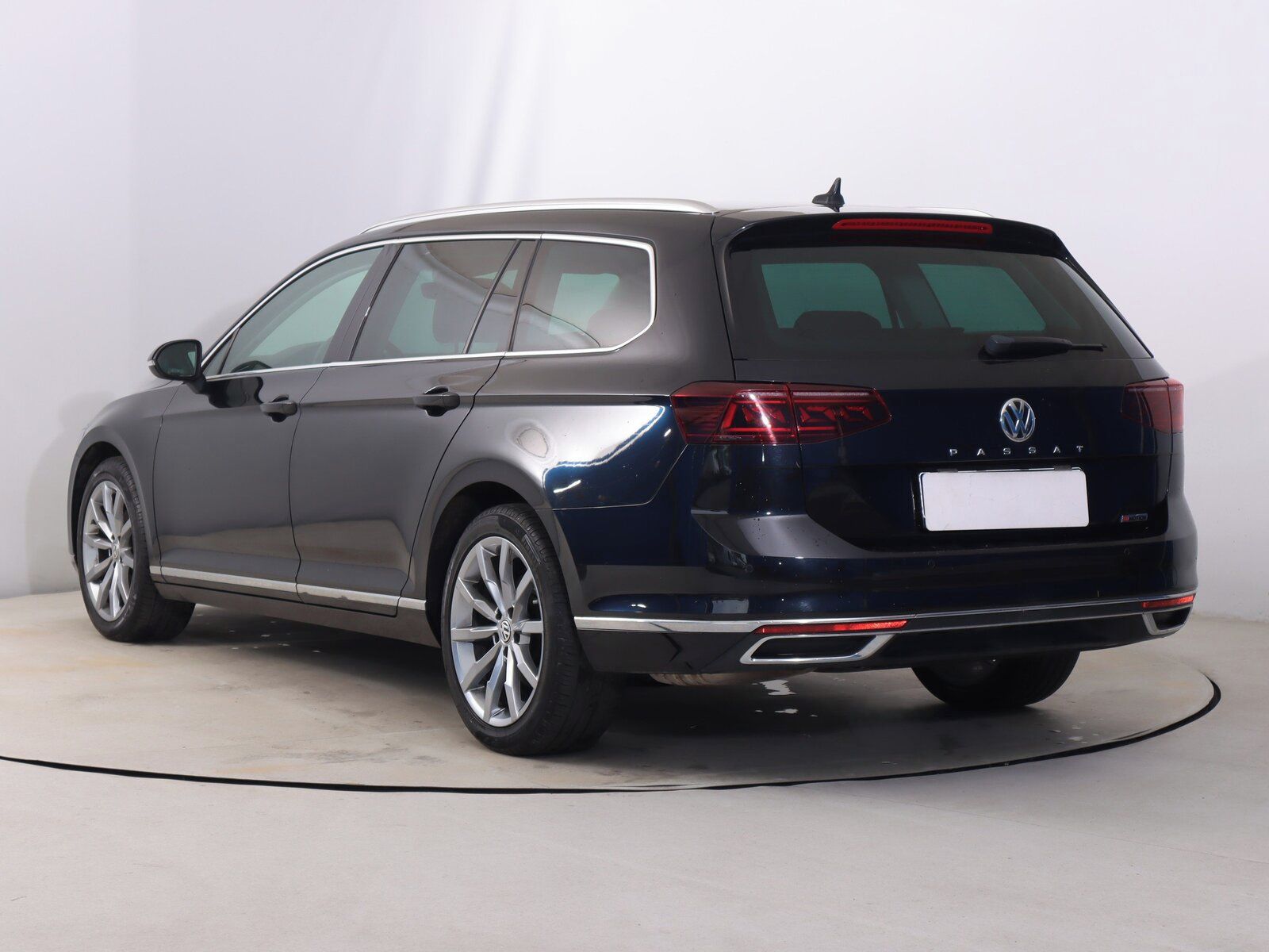 Volkswagen Passat, 2.0 TDI, 4X4, Automat - fotka 4