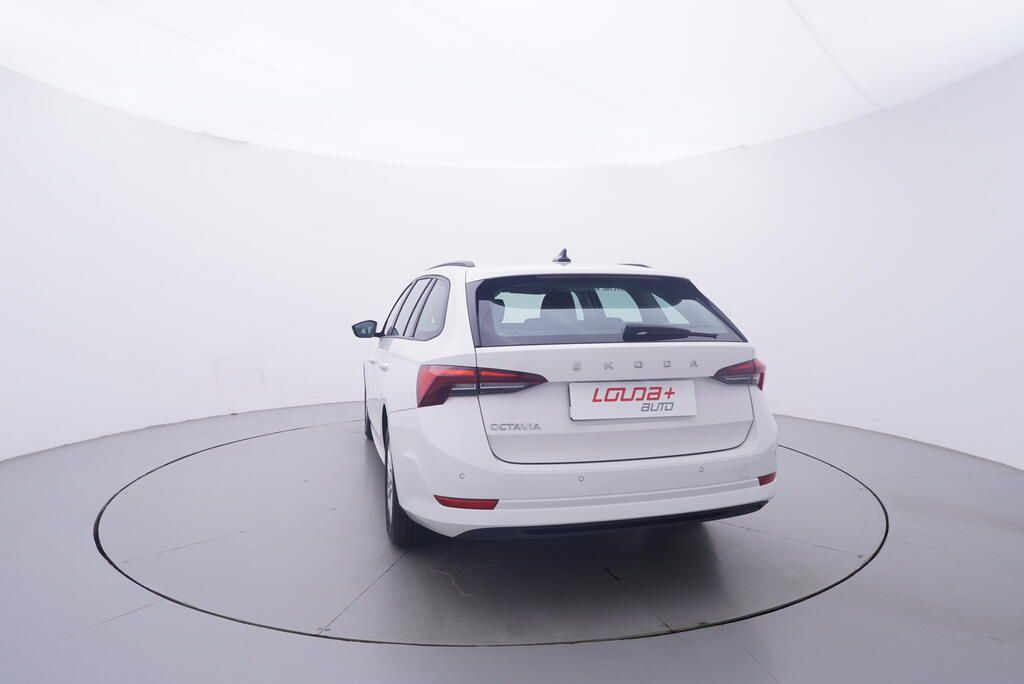 Škoda Octavia, Ambition 1.5 TSI 110 kW - fotka 4