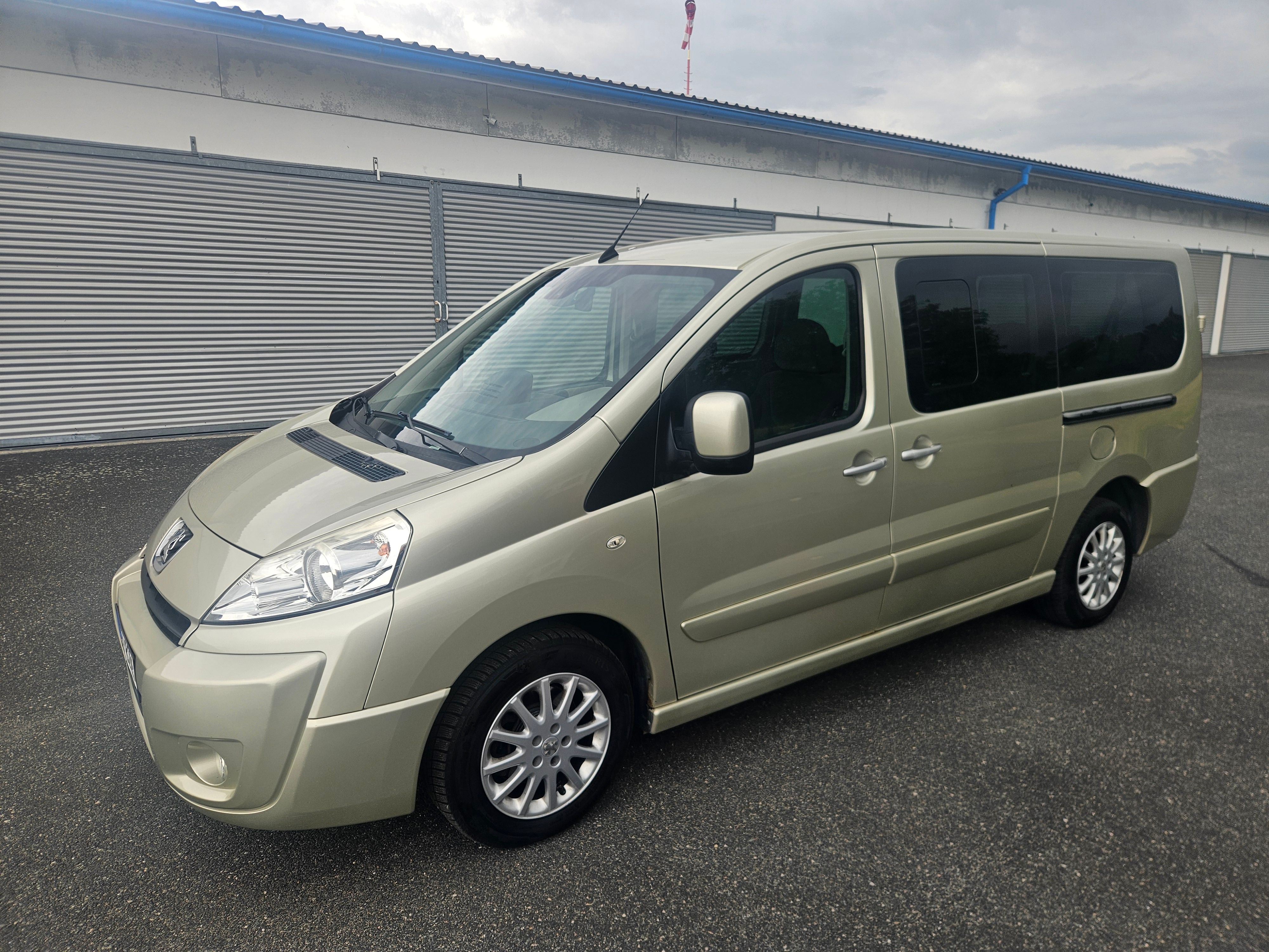 Peugeot Expert, PEUGEOT EXPERT 2,0 HDI 120kW - fotka 5