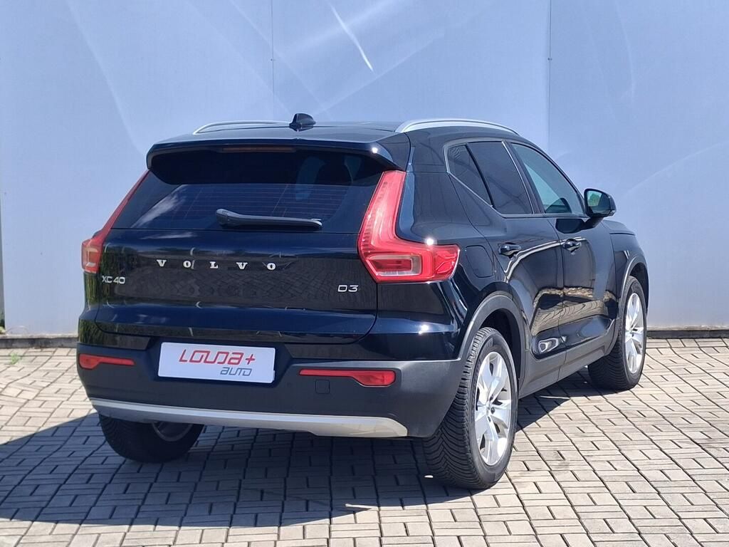 Volvo XC40, 2.0 D3 110 kW - fotka 6
